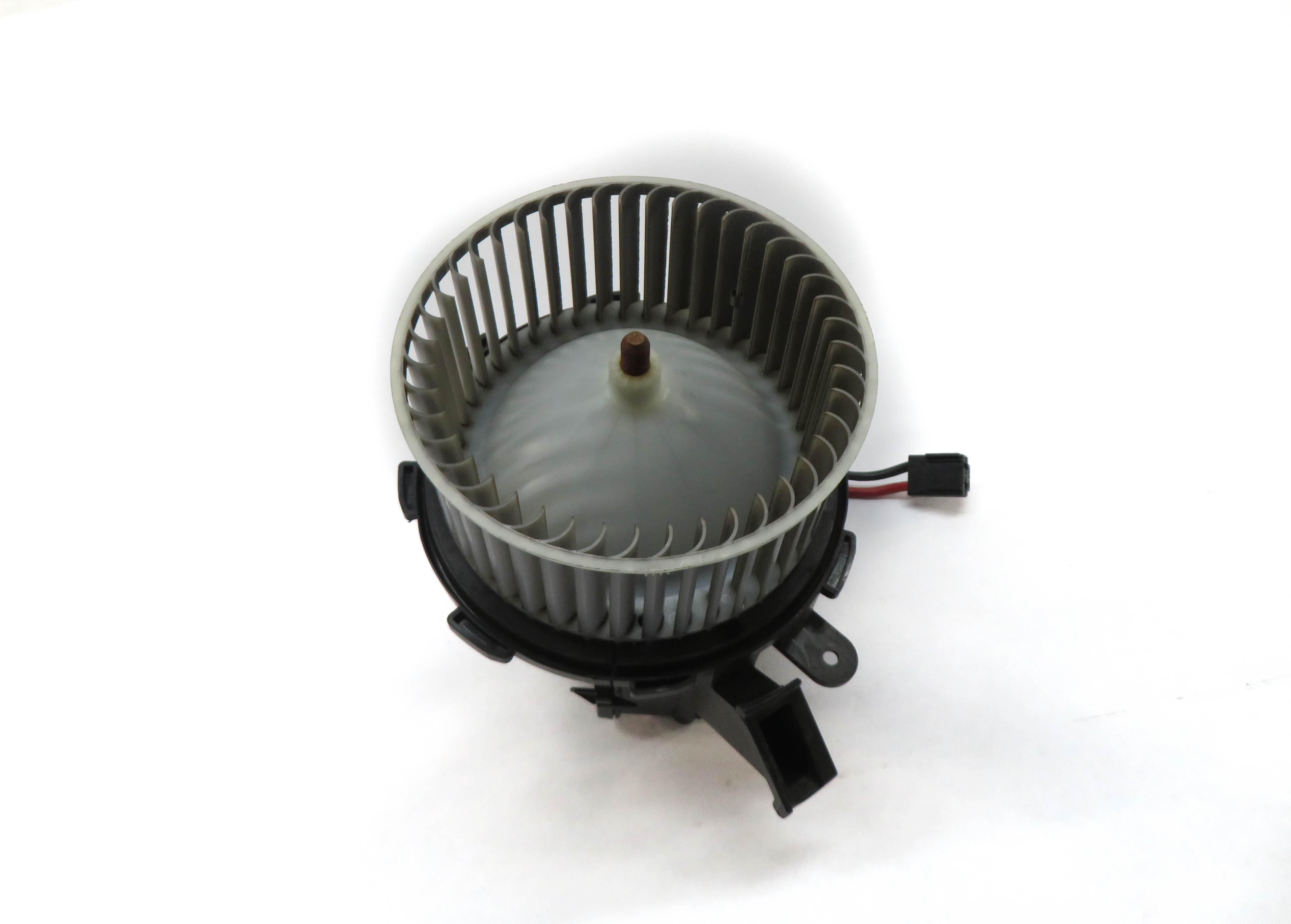 2013-2017 AUDI A4 S4 A5 S5 Q5 (B8 8K 8T 8R) FRONT HEATER A/C BLOWER FAN MOTOR — exact item pictured