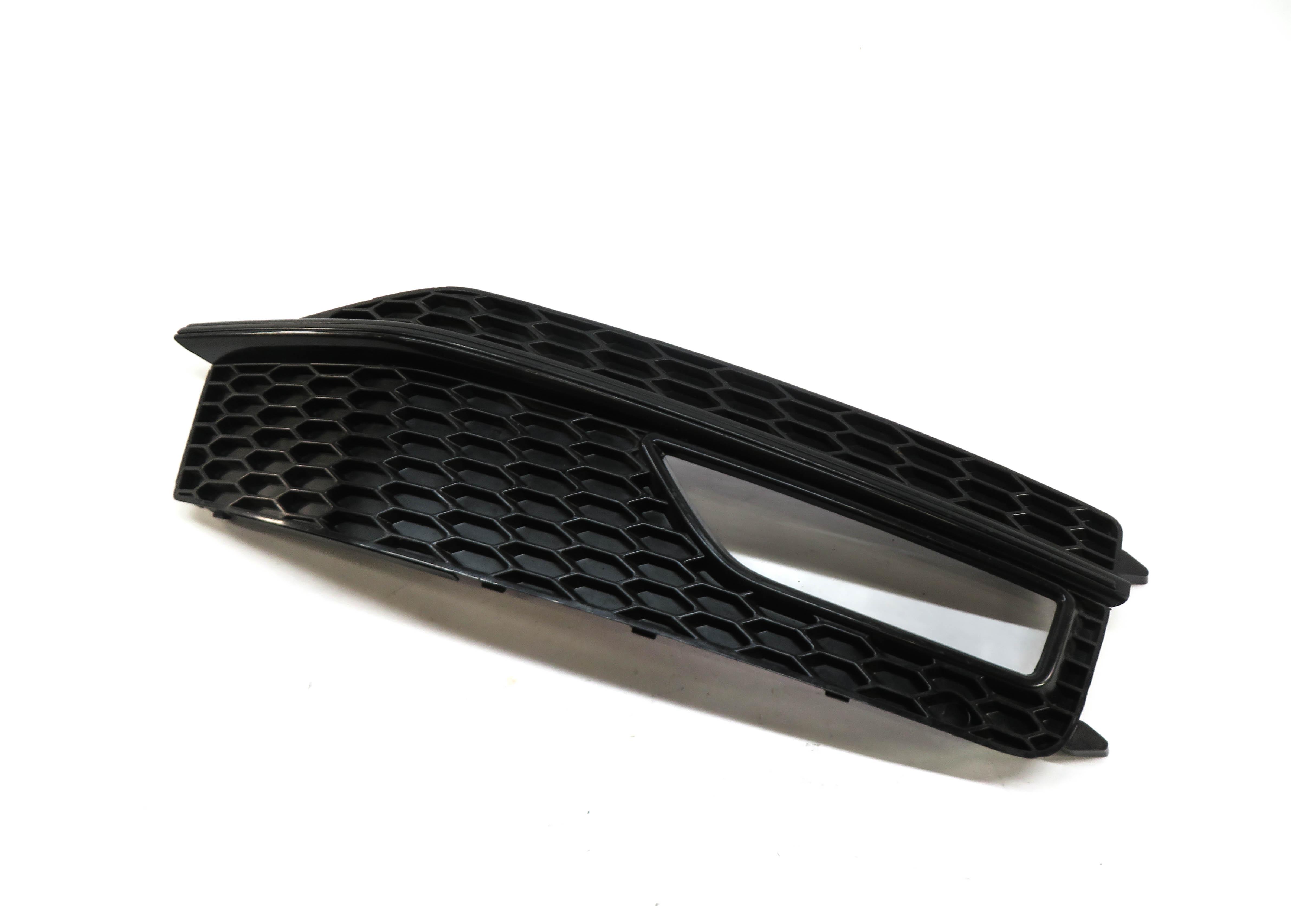 2013-2016 AUDI A4 (B8 8K) RIGHT FRONT PASSENGER FOGLIGHT FOG LIGHT GRILLE TRIM — exact item pictured