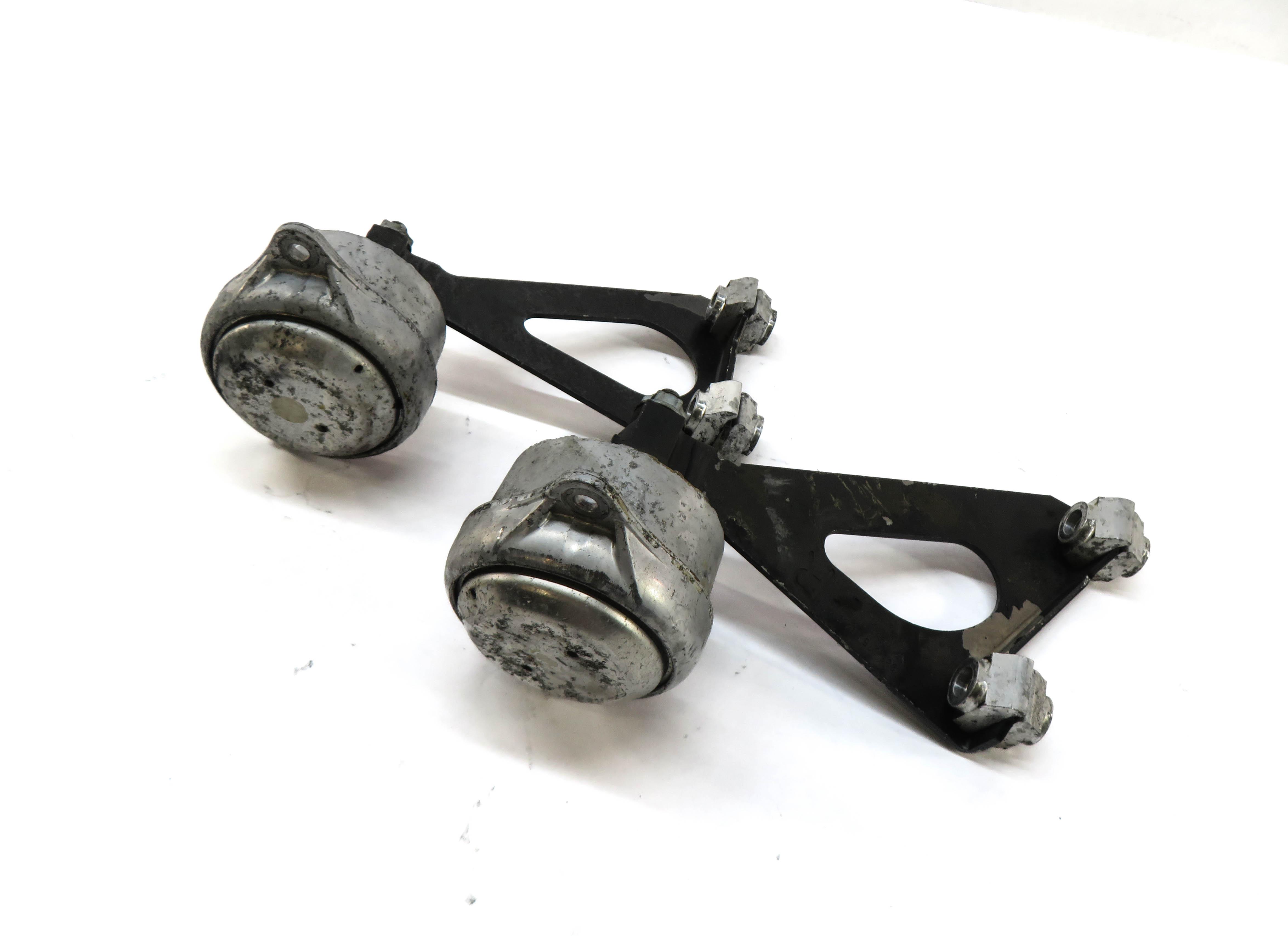 2007 PORSCHE BOXSTER (987) 2.7L M/T MANUAL TRANS LET & RIGHT MOUNT & BRACKET SET — exact item pictured