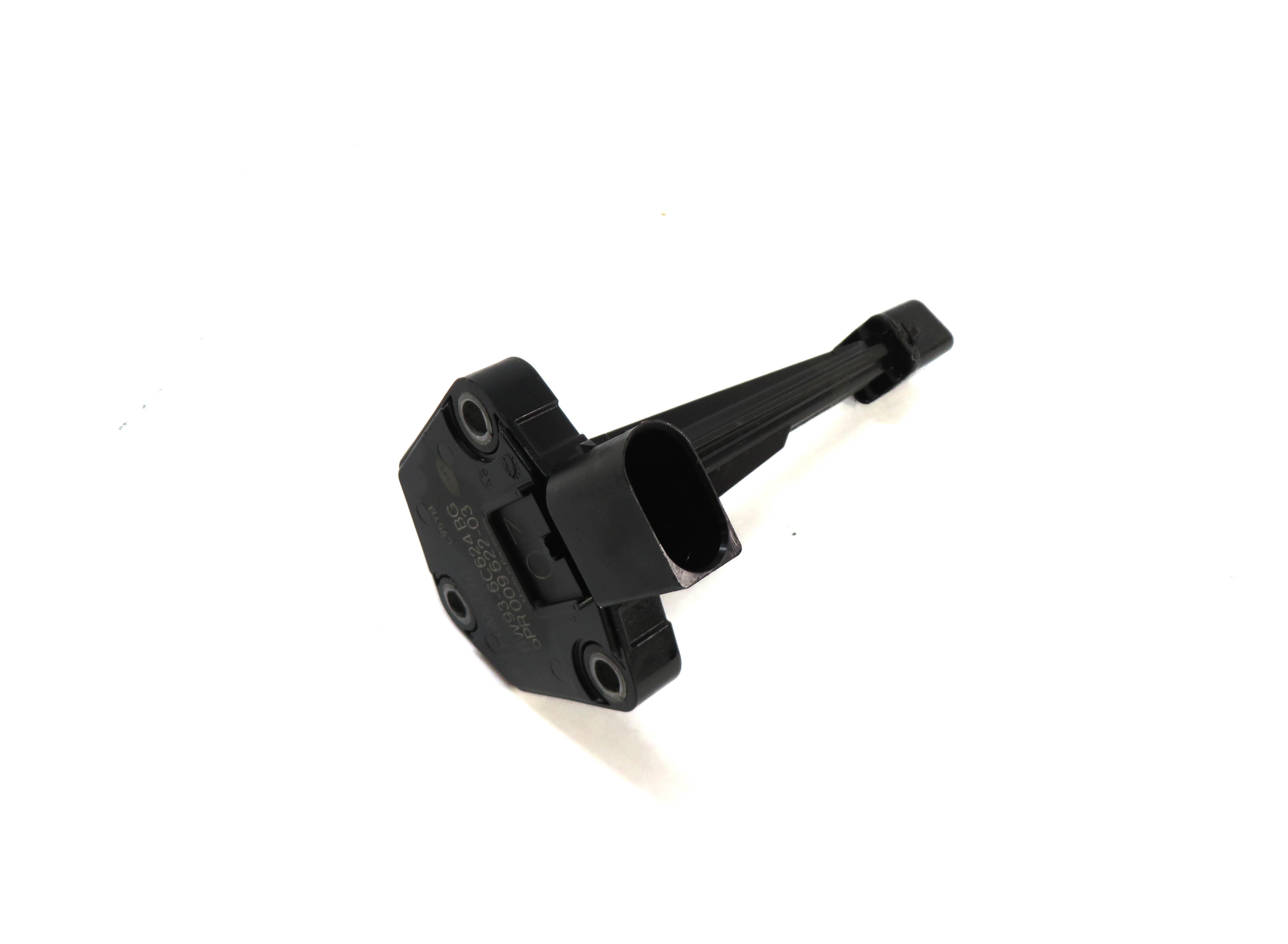 2011 RANGE ROVER (L322) 5.0L SUPERCHARGED AJ133 ENGINE OIL LEVEL SENSOR — exact item pictured