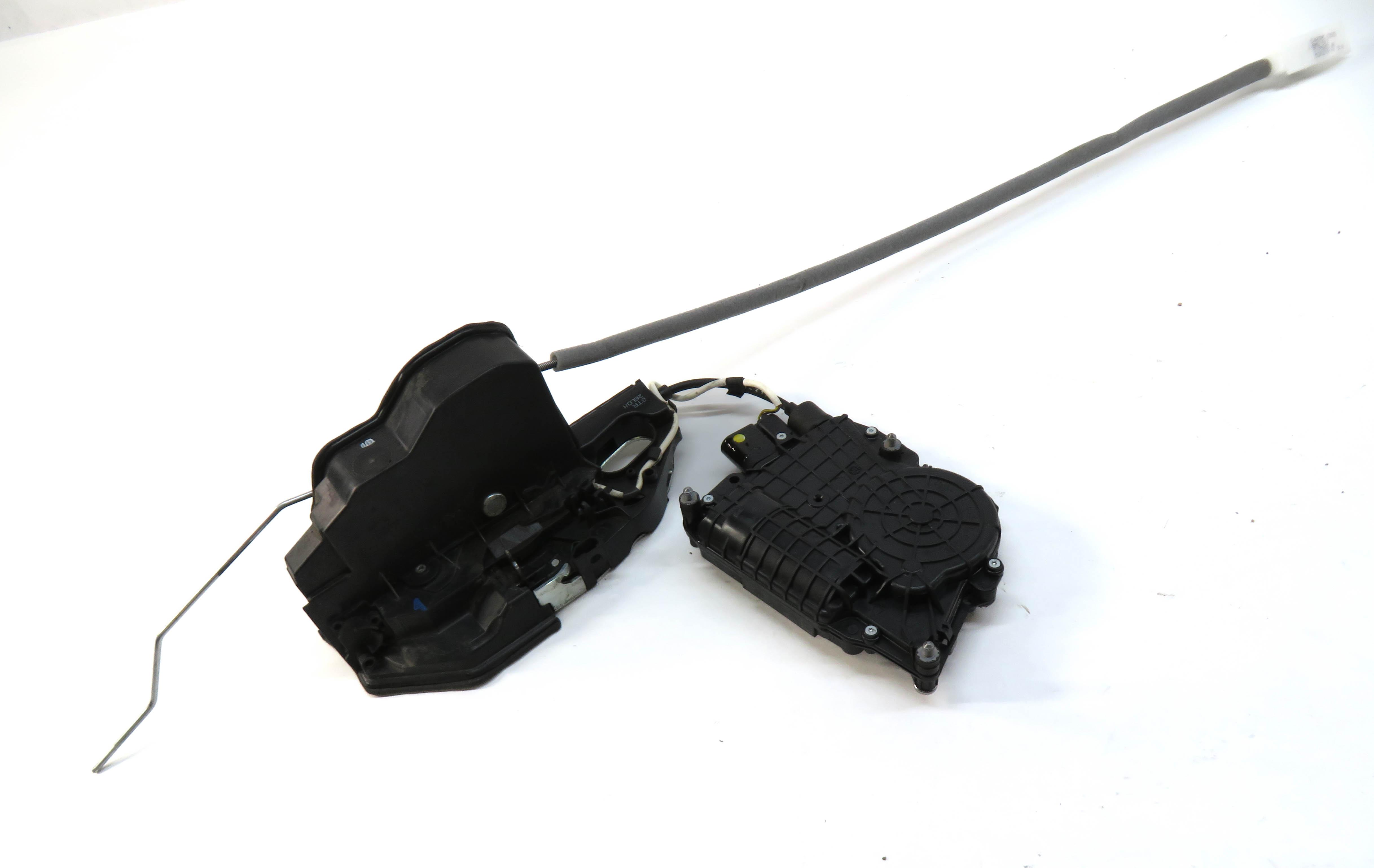 10-16 BMW 528i 535i 550i 750i 760i (F01 F10) RIGHT FRONT SOFT CLOSE DOOR LATCH — exact item pictured