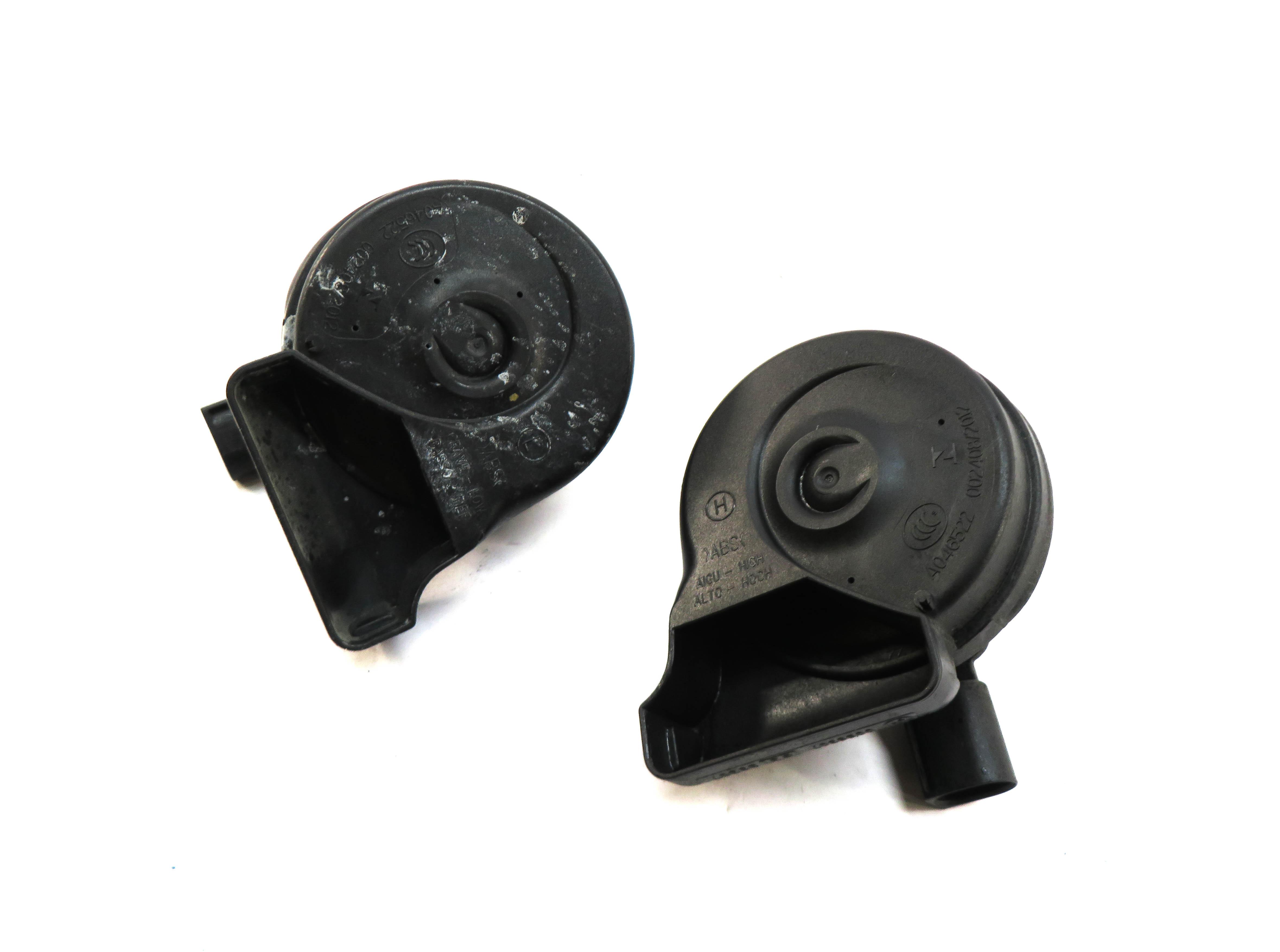 2015-2018 MERCEDES C300 C350 C400 C450 (W205) HIGH & LOW TONE SAFETY HORN SET — exact item pictured