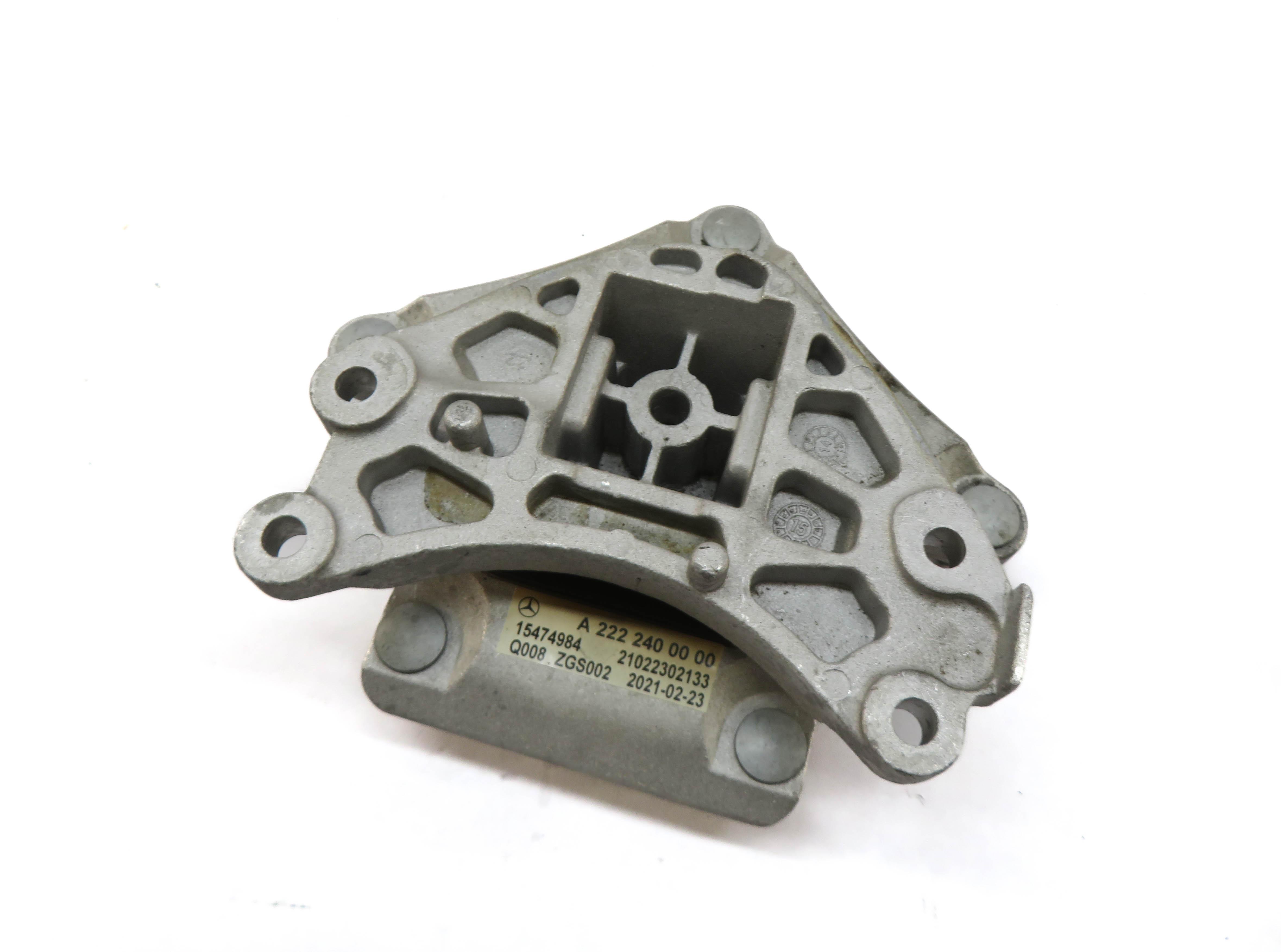 2015 MERCEDES C400 (W205) 3.0L M276 TWIN TURBO ENGINE TRANSMISSION MOUNT BRACKET — exact item pictured