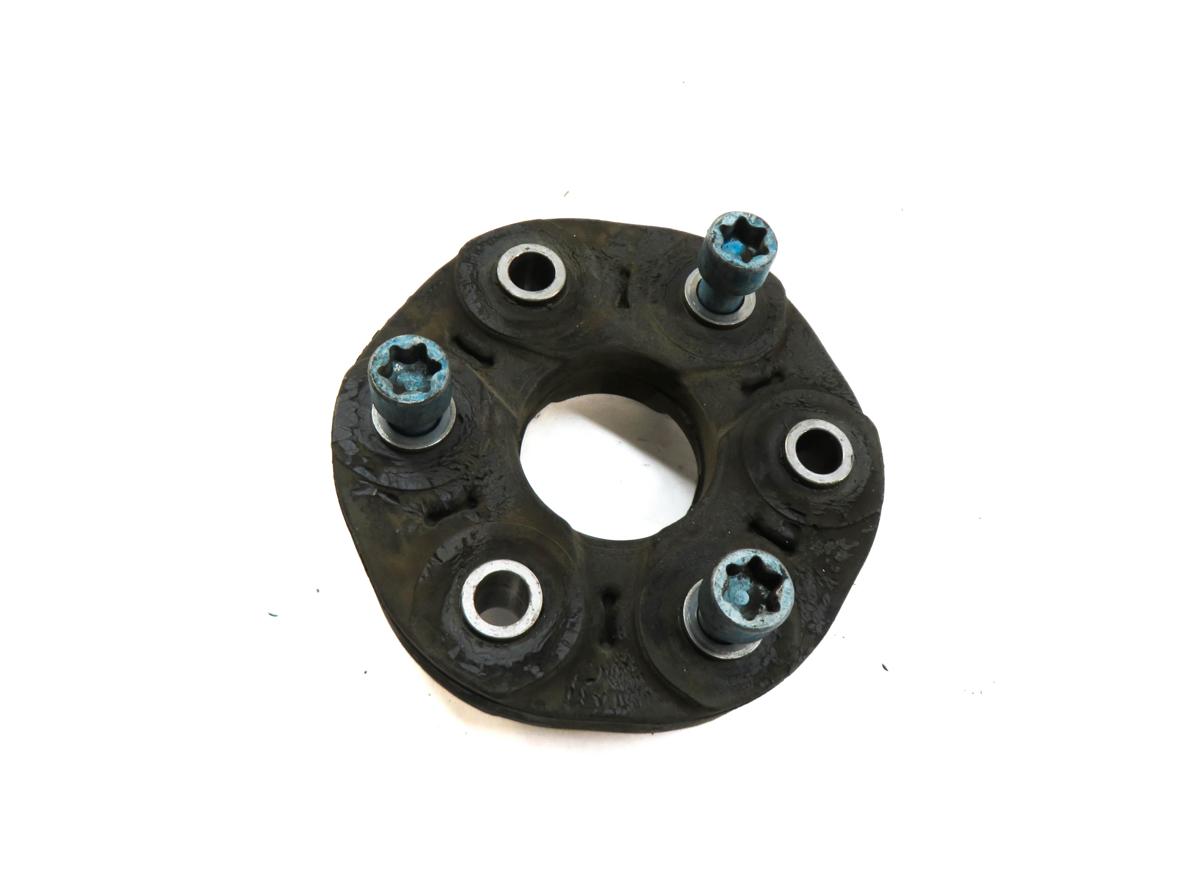 2015 MERCEDES C400 (W205) REAR DRIVESHAFT COUPLER JOINT FLEX DISC GUIBO — exact item pictured