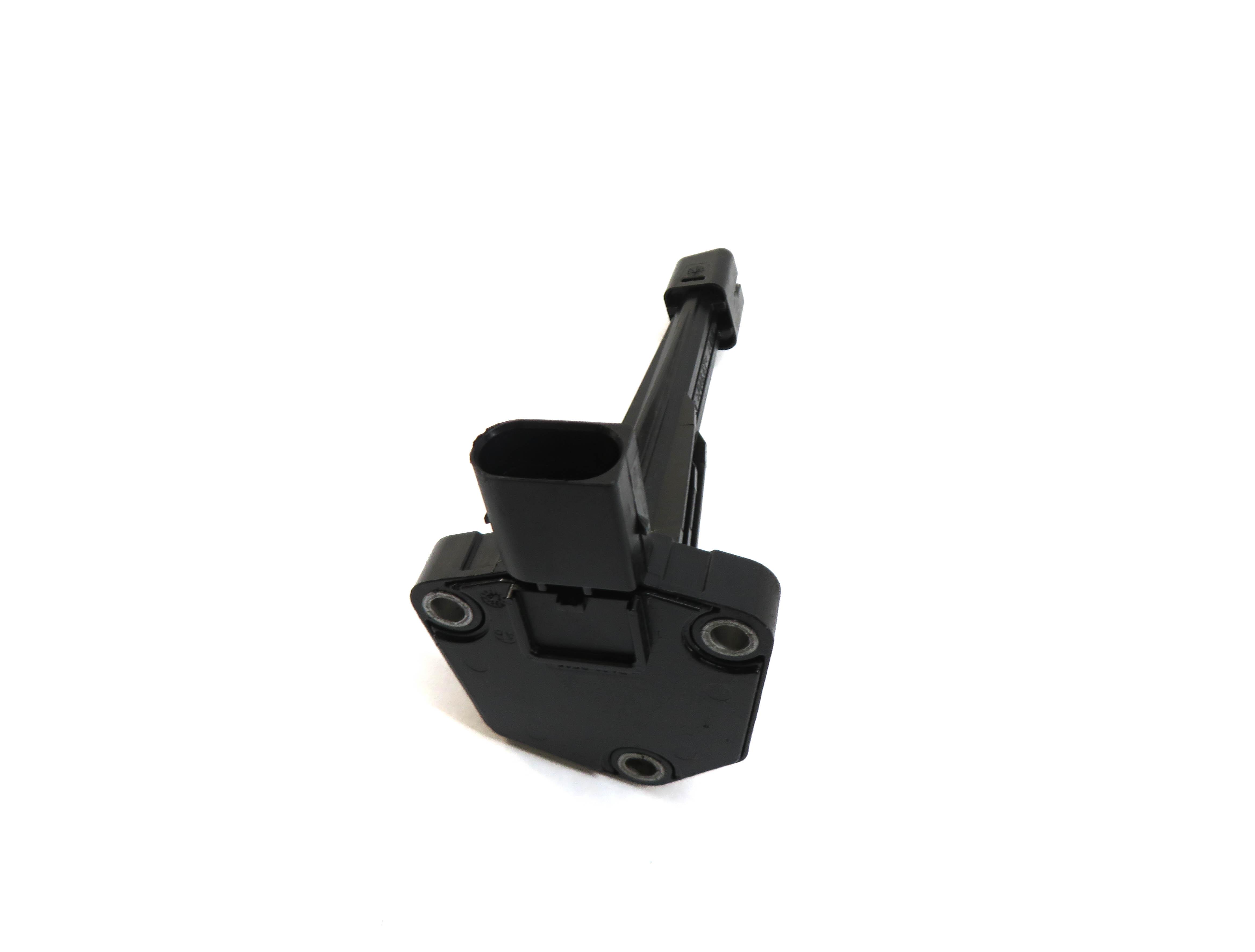 2011 RANGE ROVER SPORT (L320) 5.0L AJ133 N/A NON-SC OIL LEVEL SENSOR 8W936C624BG — exact item pictured