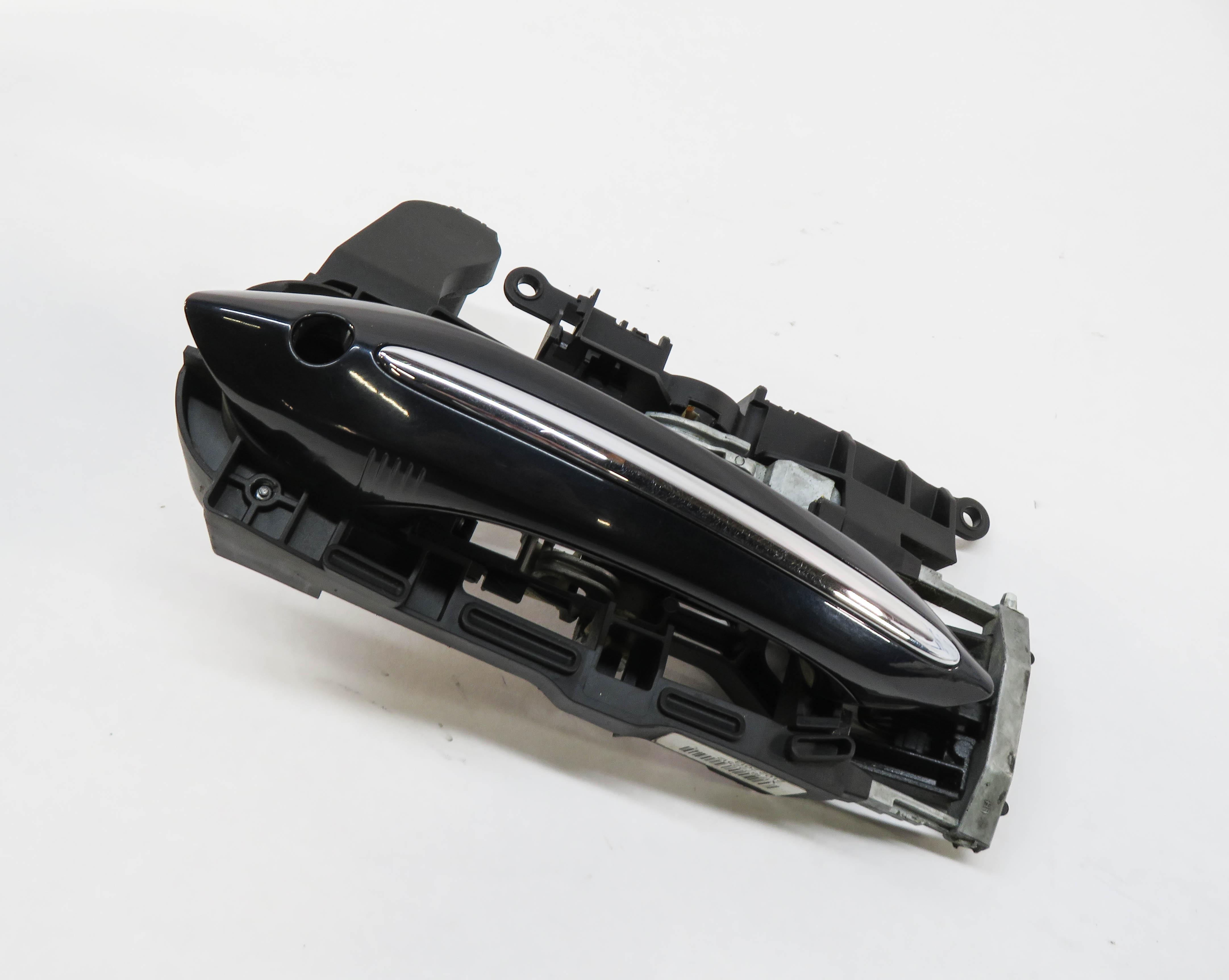 09-15 BMW 740i 750i 760i B7 (F01) LEFT FRONT DRIVER COMFORT DOOR HANDLE (BLACK) — exact item pictured