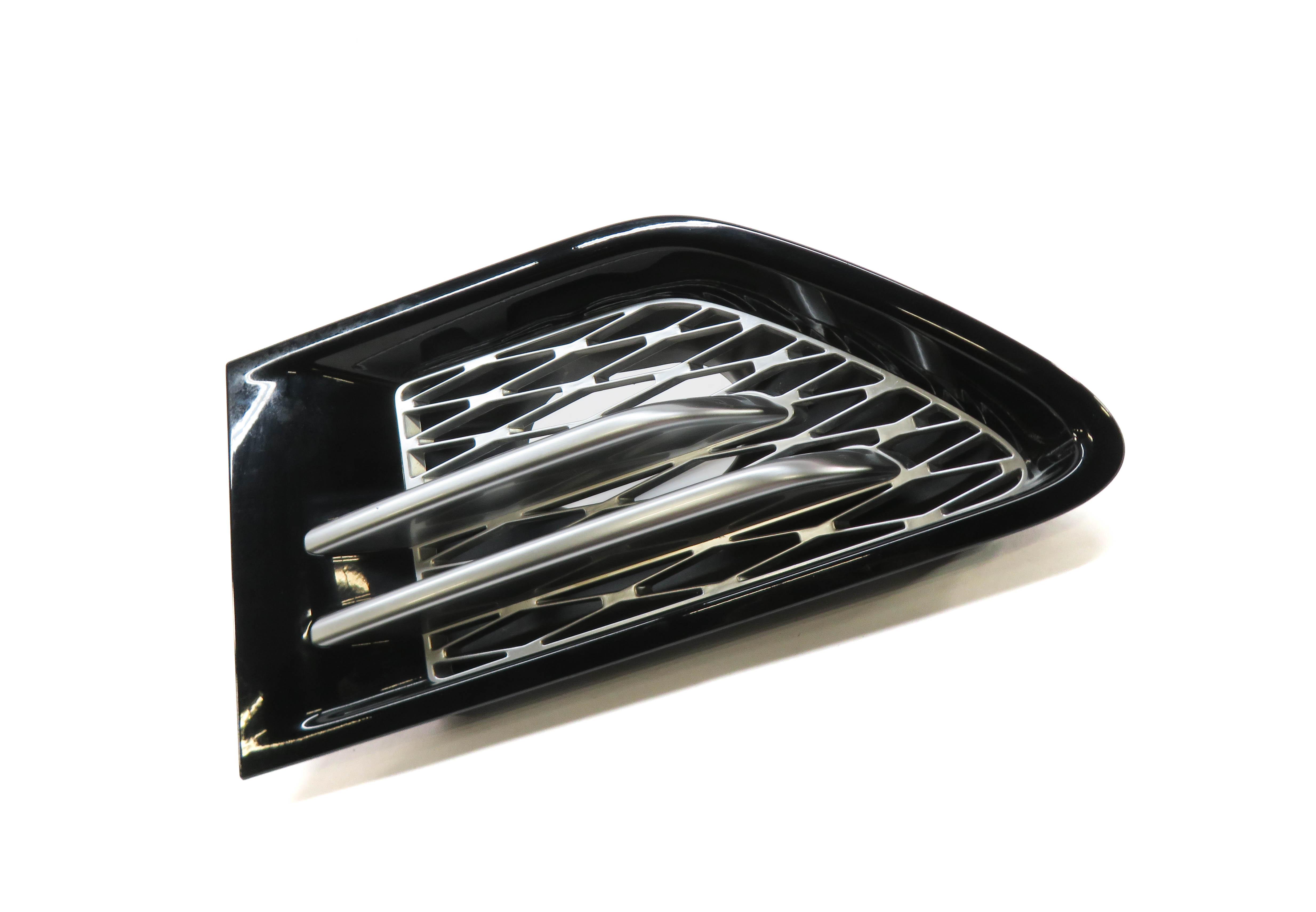 2012 RANGE ROVER SPORT (L320) FRONT LEFT DRIVER FENDER GRILLE AH32-16A415-CAW — exact item pictured