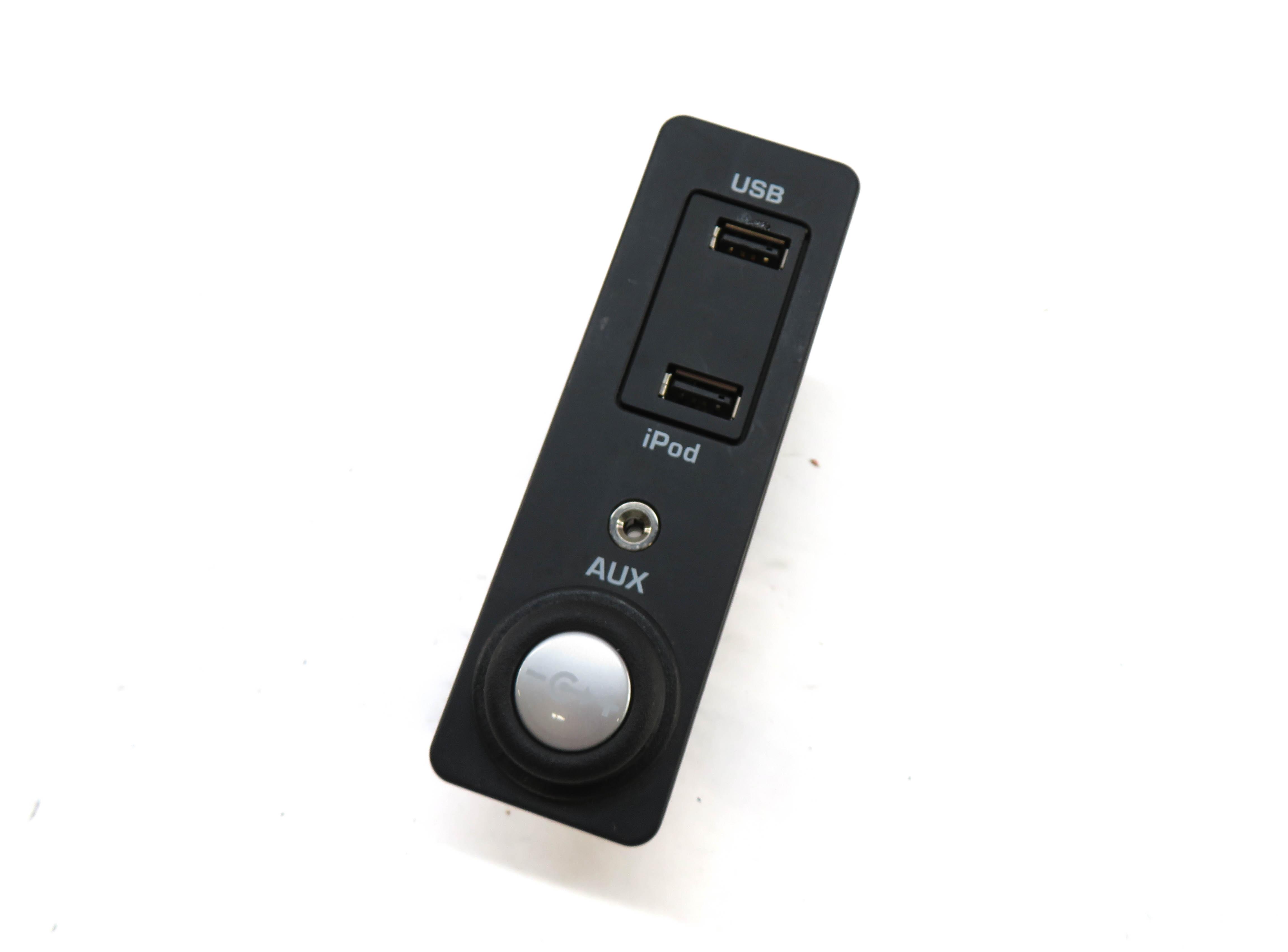 2013 RANGE ROVER EVOQUE (L538) RADIO STEREO USB iPOD AUXILIARY AUDIO INPUT JACK — exact item pictured