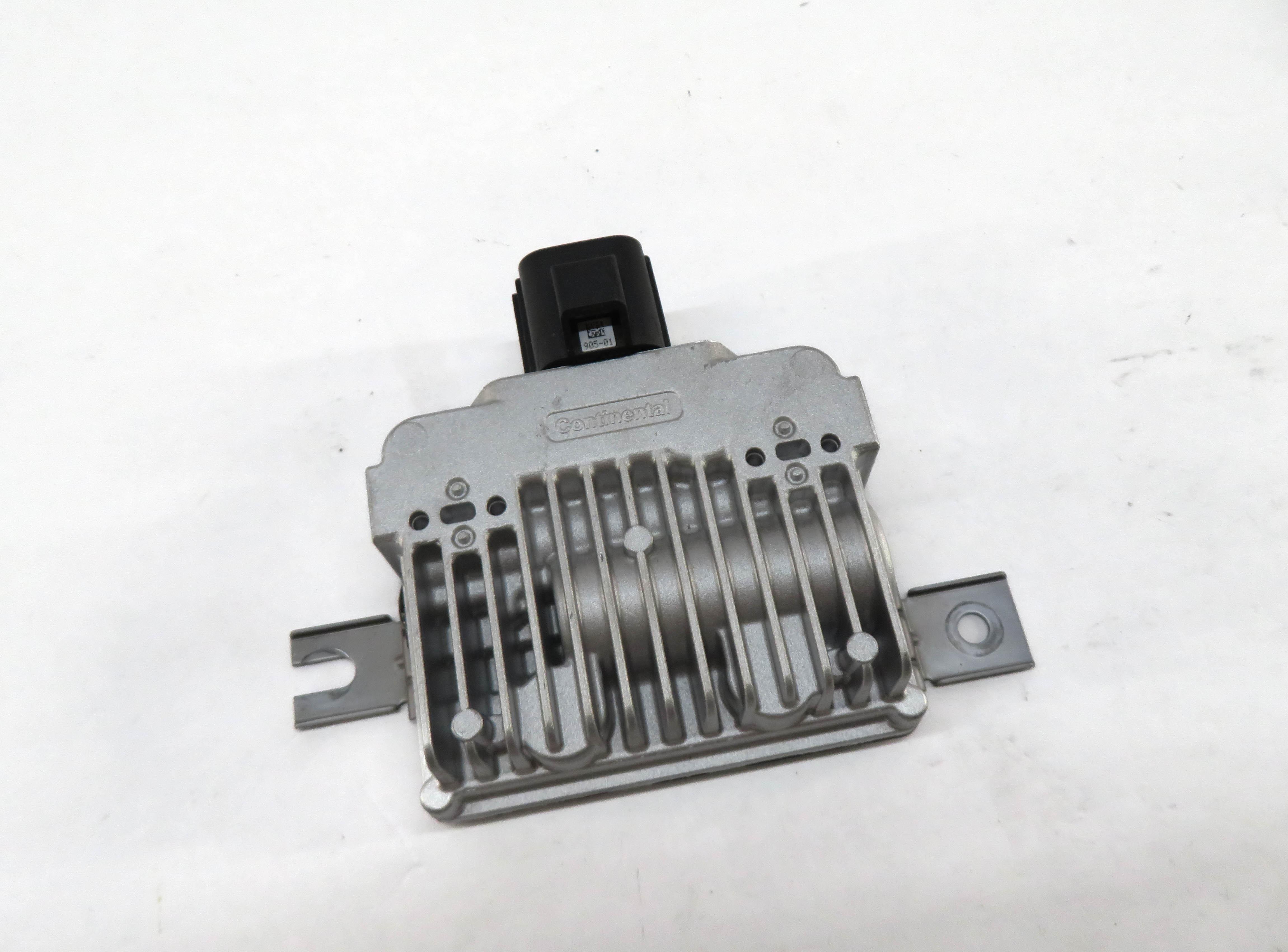2010-2015 LR2 LR4 EVOQUE RANGE ROVER SPORT (L320 L538) FUEL PUMP CONTROL MODULE — exact item pictured