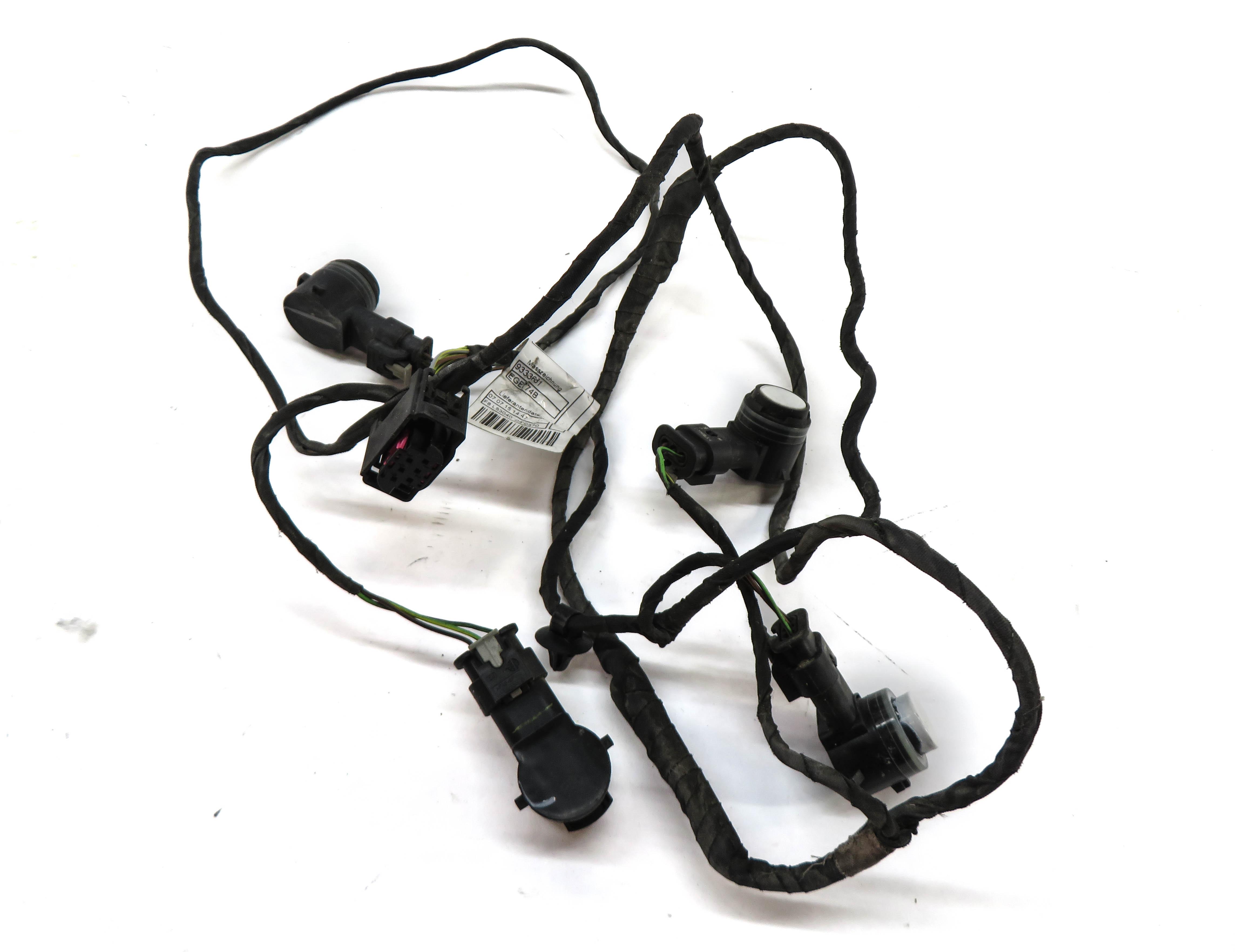 2016 BMW X5 (F15) REAR PDC PARK DISTANCE SENSOR SET w/ HARNESS (ALPINE WHITE) — exact item pictured
