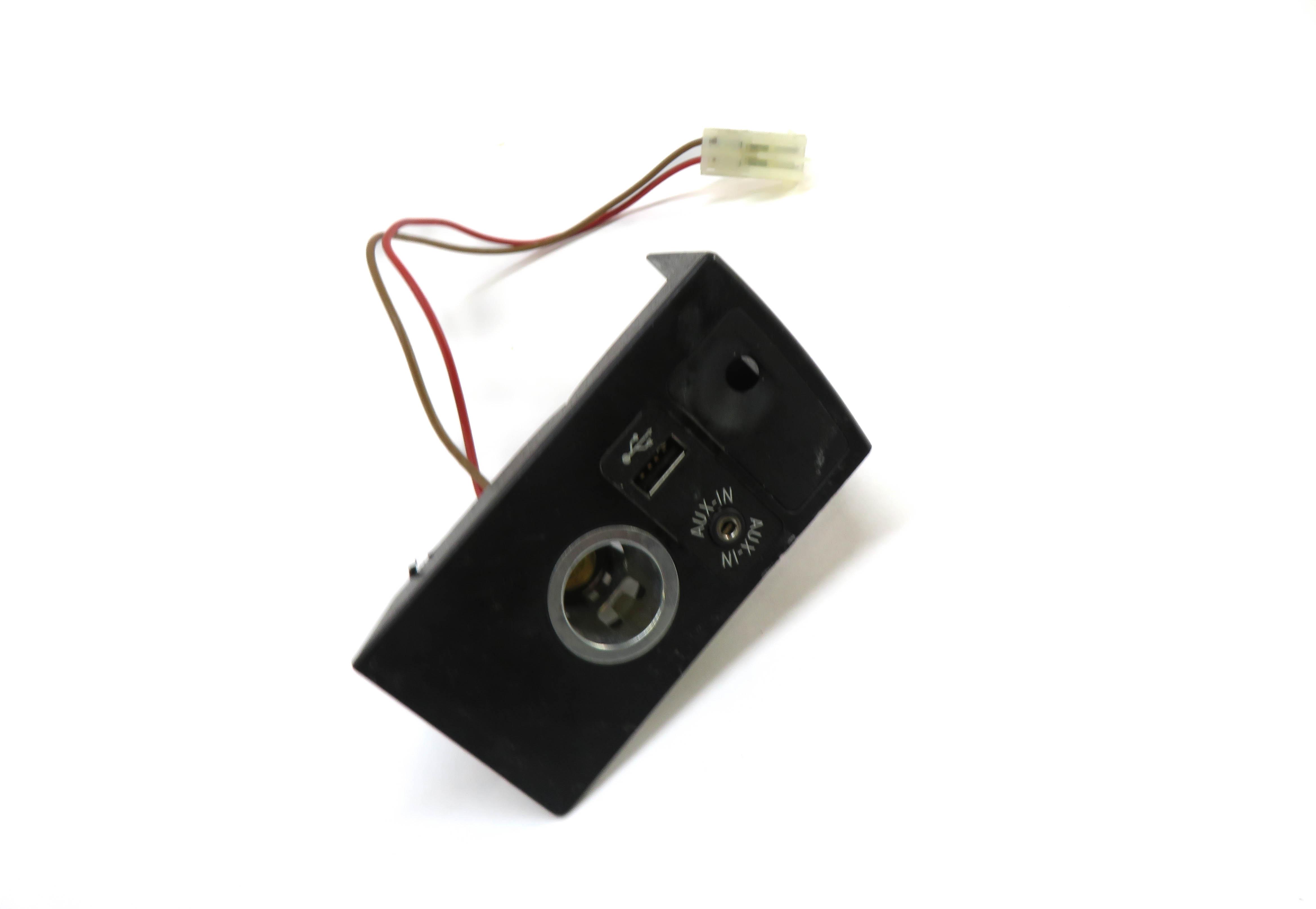 2013 BMW 750i (F01) RADIO STEREO AUXILIARY AUDIO USB INPUT JACK w/ 12v SOCKET — exact item pictured