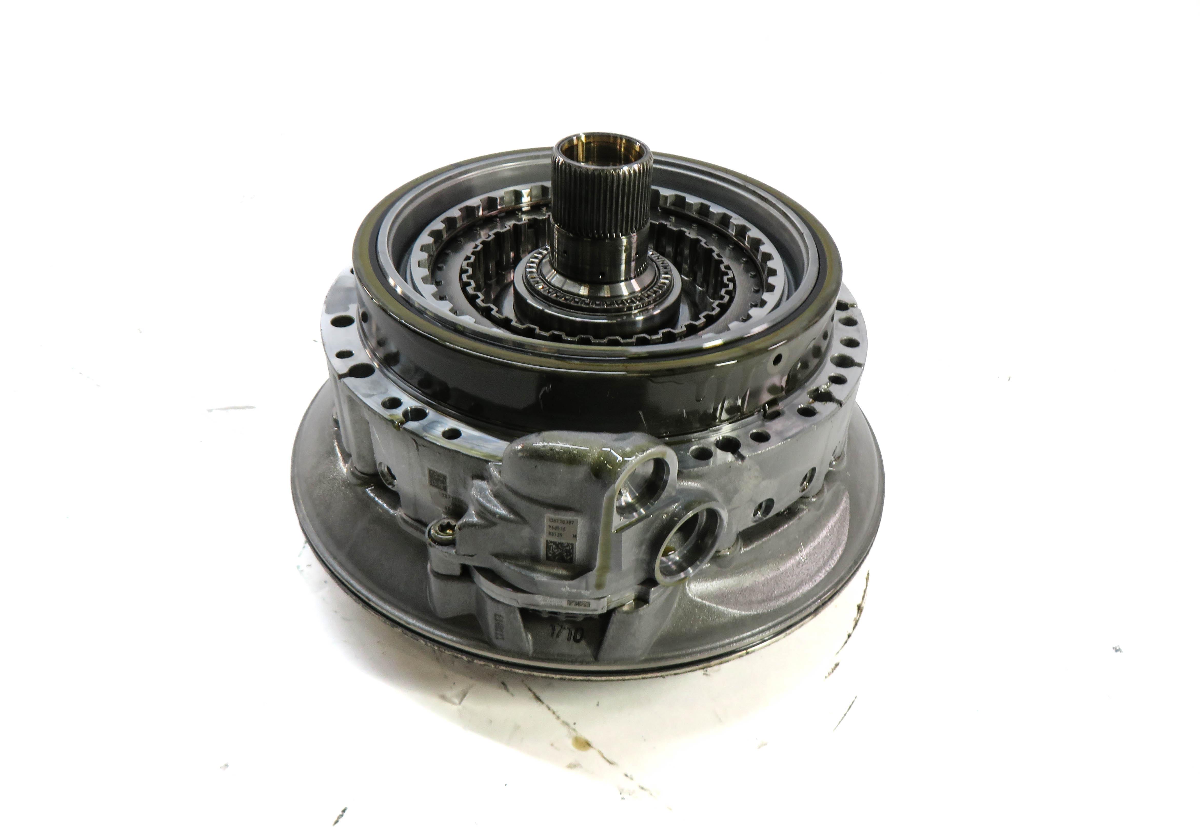 2013-2019 BMW 550i 650i 750i (F01 F02 F06 F07 F10 F12) AWD TRANSMISSION OIL PUMP — exact item pictured