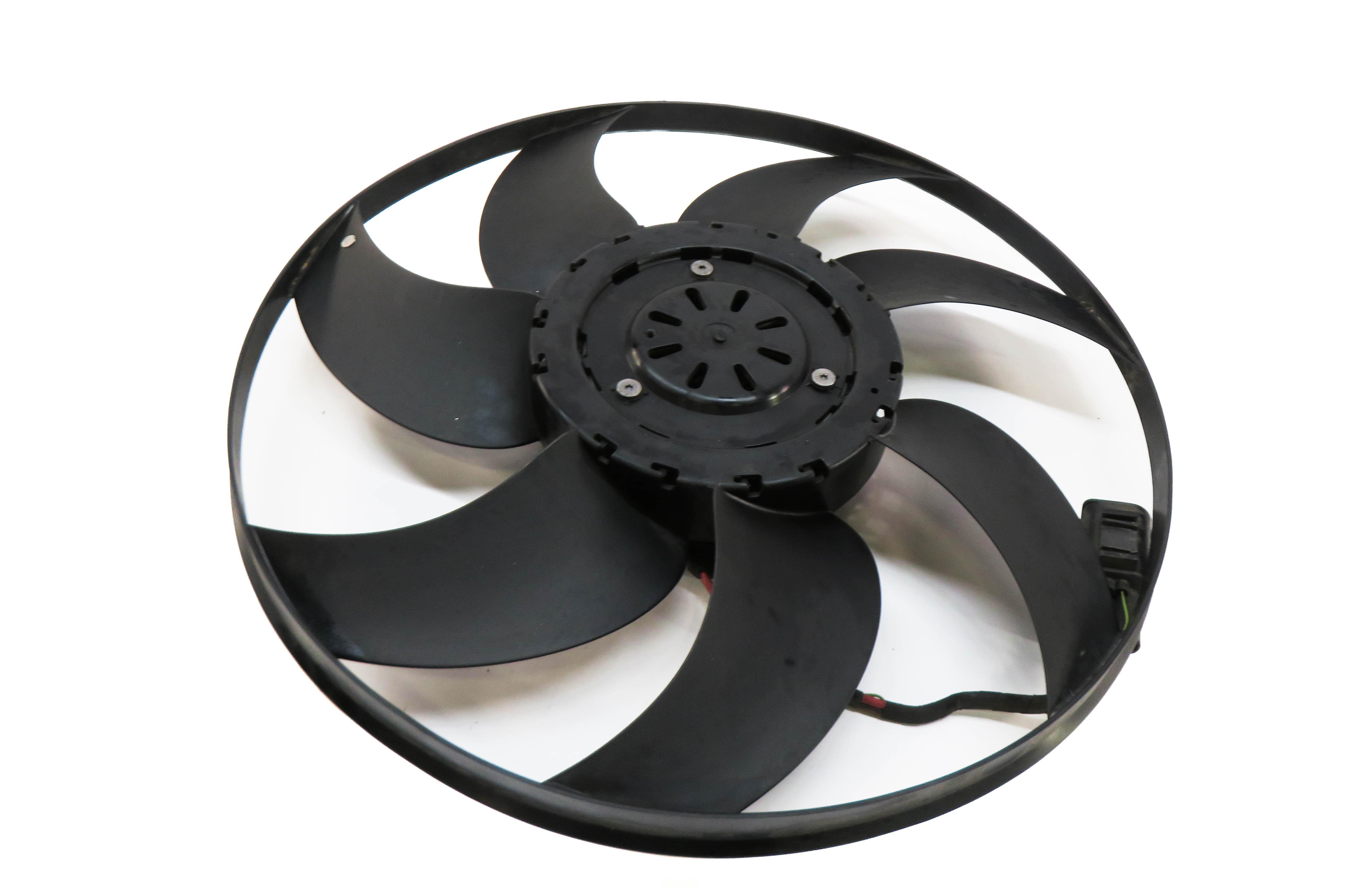 08-17 MERCEDES B C E CLA CLS GLK SLK (C207 W204 X204 W212) RADIATOR COOLING FAN — exact item pictured