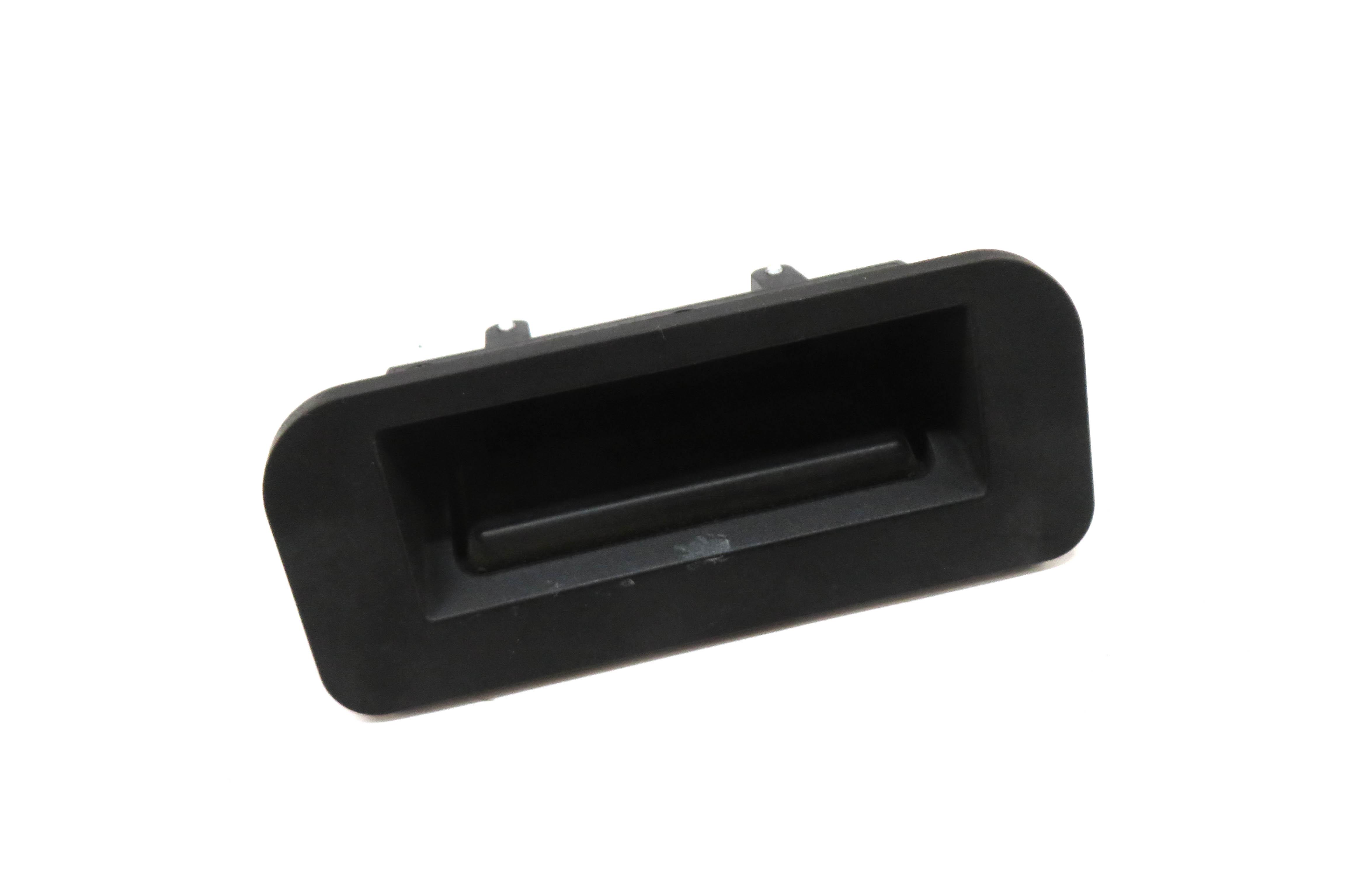 2011 MERCEDES GLK350 (X204) REAR HATCH GATE DOOR TRUNK HANDLE SWITCH BUTTON — exact item pictured