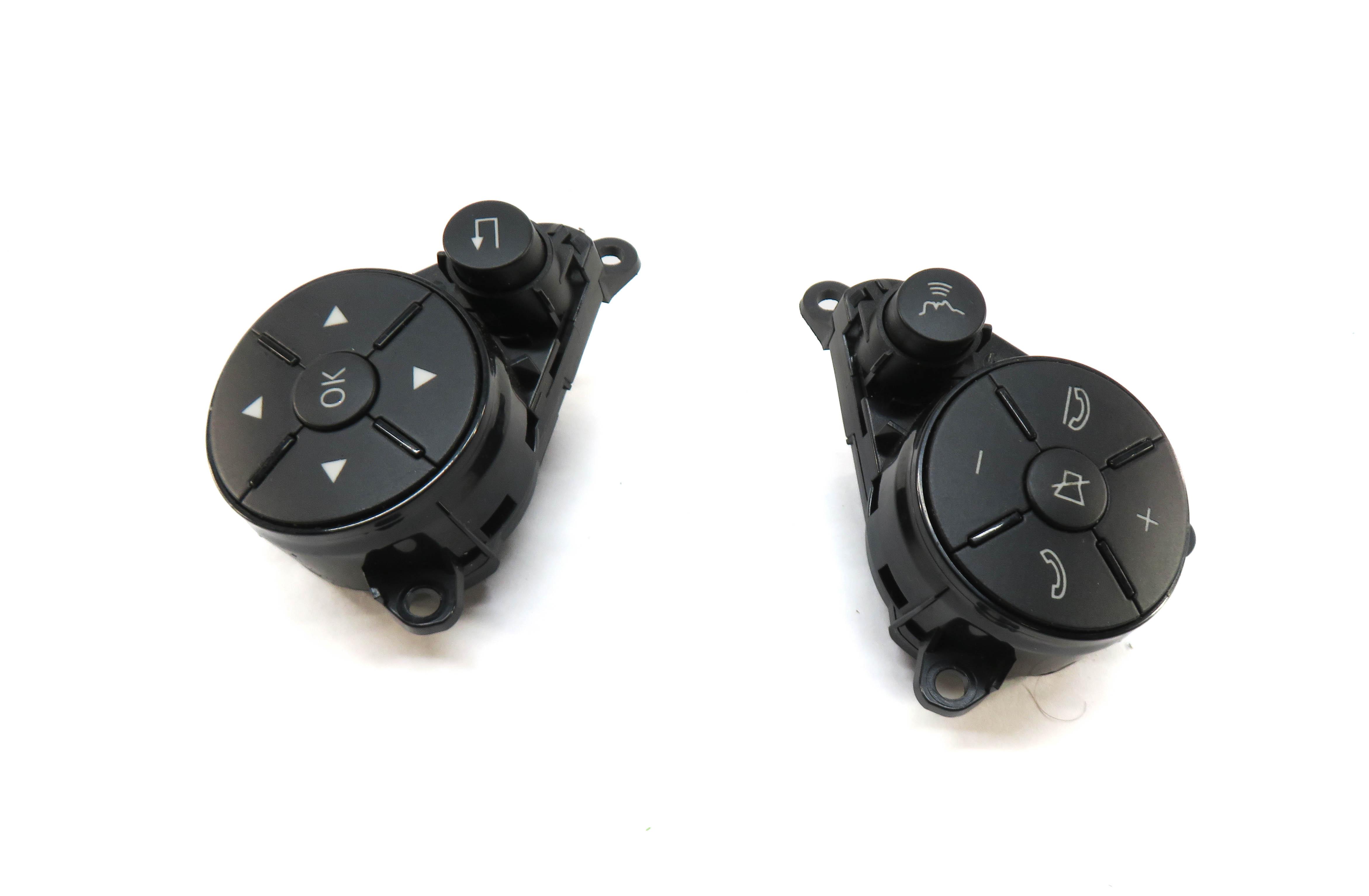 2011 MERCEDES GLK350 (X204) STEERING WHEEL SWITCH BUTTON SET — exact item pictured