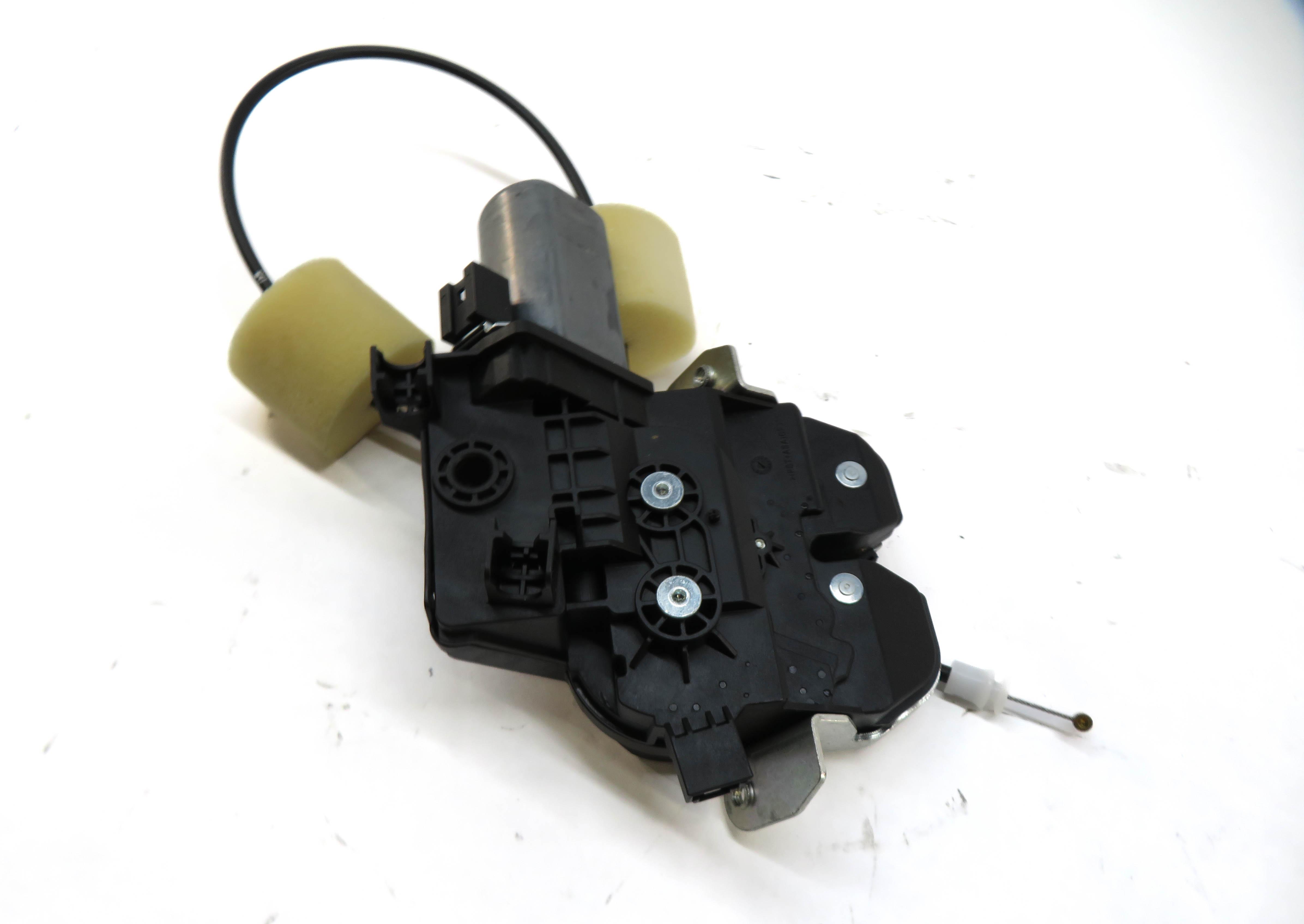 2010 MERCEDES S400 (W221) REAR TRUNK LOCK LATCH ACTUATOR MOTOR — exact item pictured