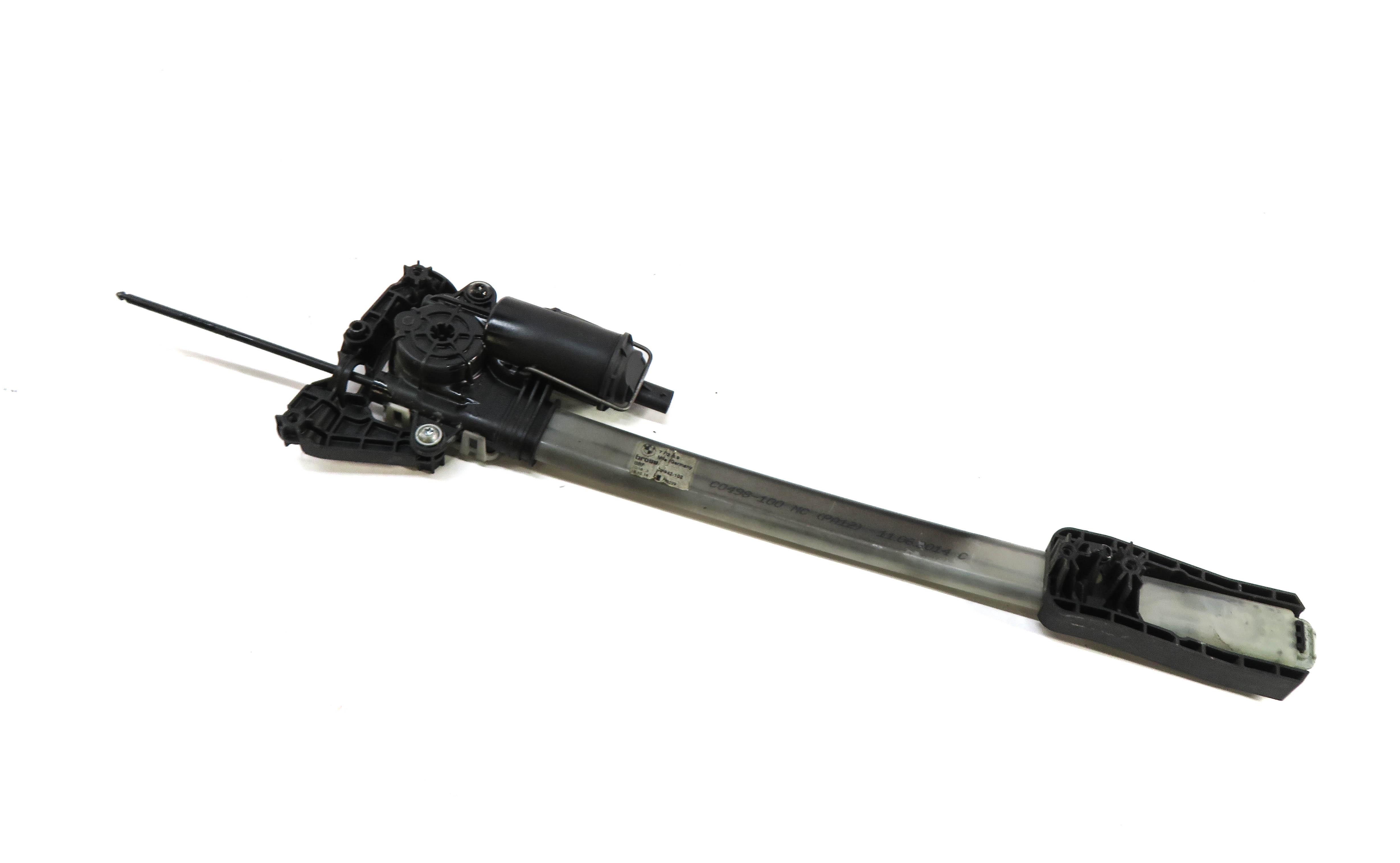 2014 BMW M6 ///M (F06) RIGHT REAR DOOR SUNSHADE SUN SHADE SCREEN MOTOR — exact item pictured