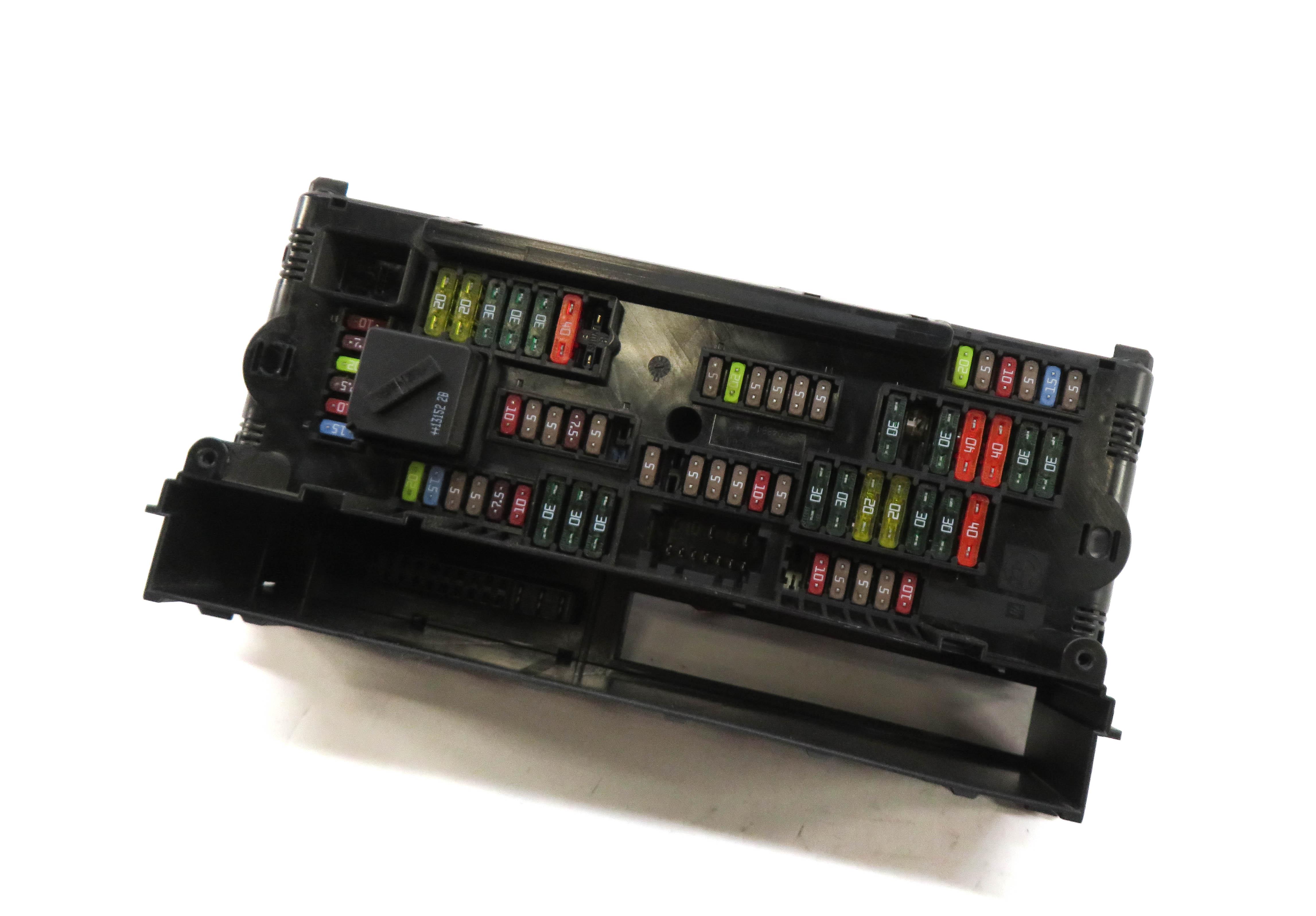 2014 BMW M6 ///M (F06) FRONT POWER DISTRIBUTION FUSE BOX — exact item pictured