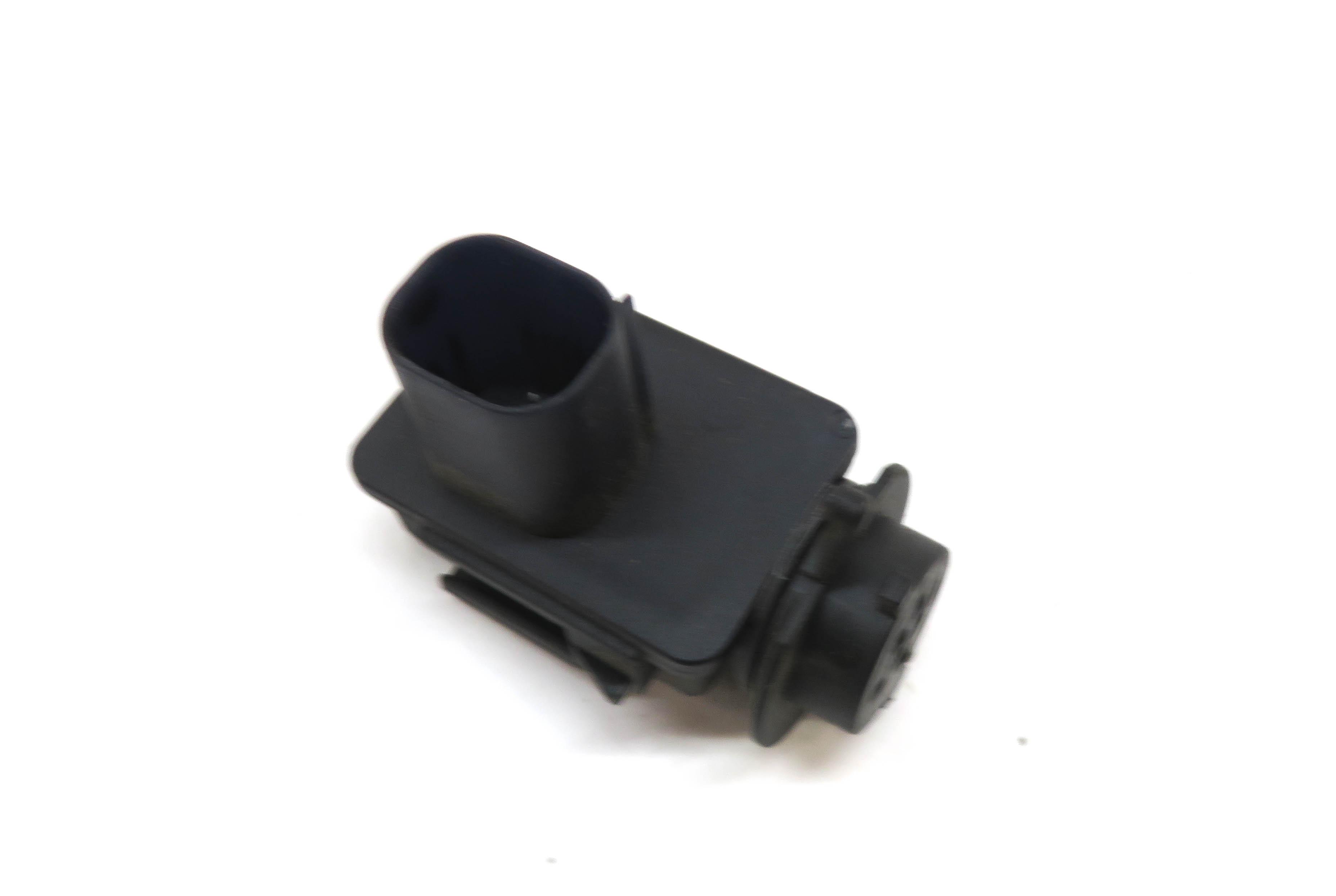 2019 BMW 330i (G20) AIR QUALITY POLLUTION SENSOR — exact item pictured