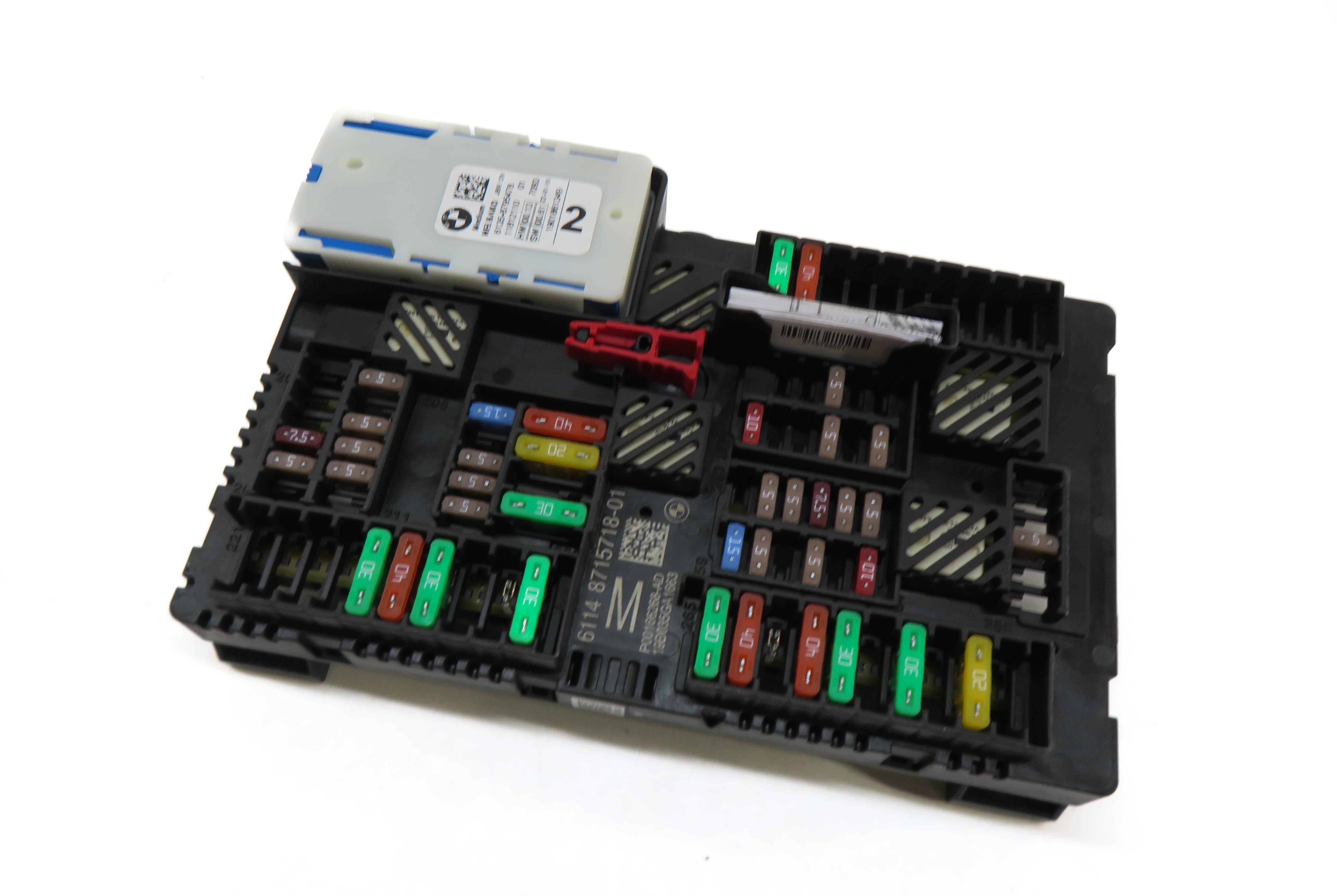 2019 BMW 330i (G20) REAR POWER JUNCTION RELAY FUSE BOX — exact item pictured