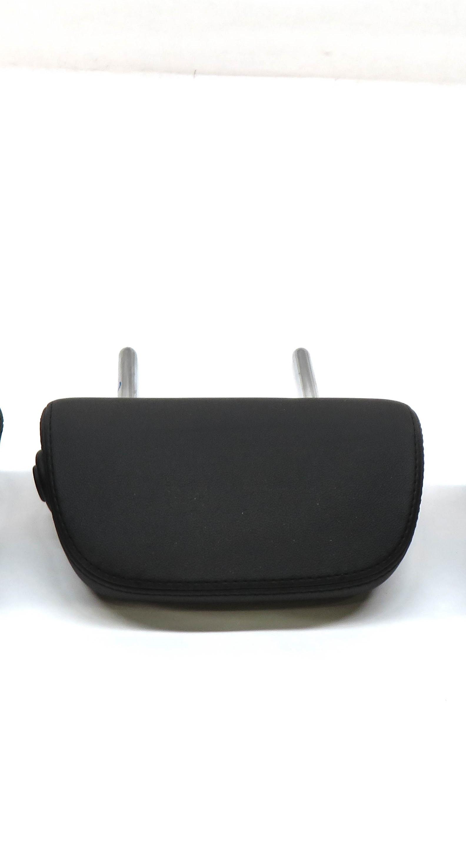 2019 BMW 330i (G20) REAR SEAT CENTER HEADREST HEAD REST (BLACK SENSATEC KCSW) — exact item pictured