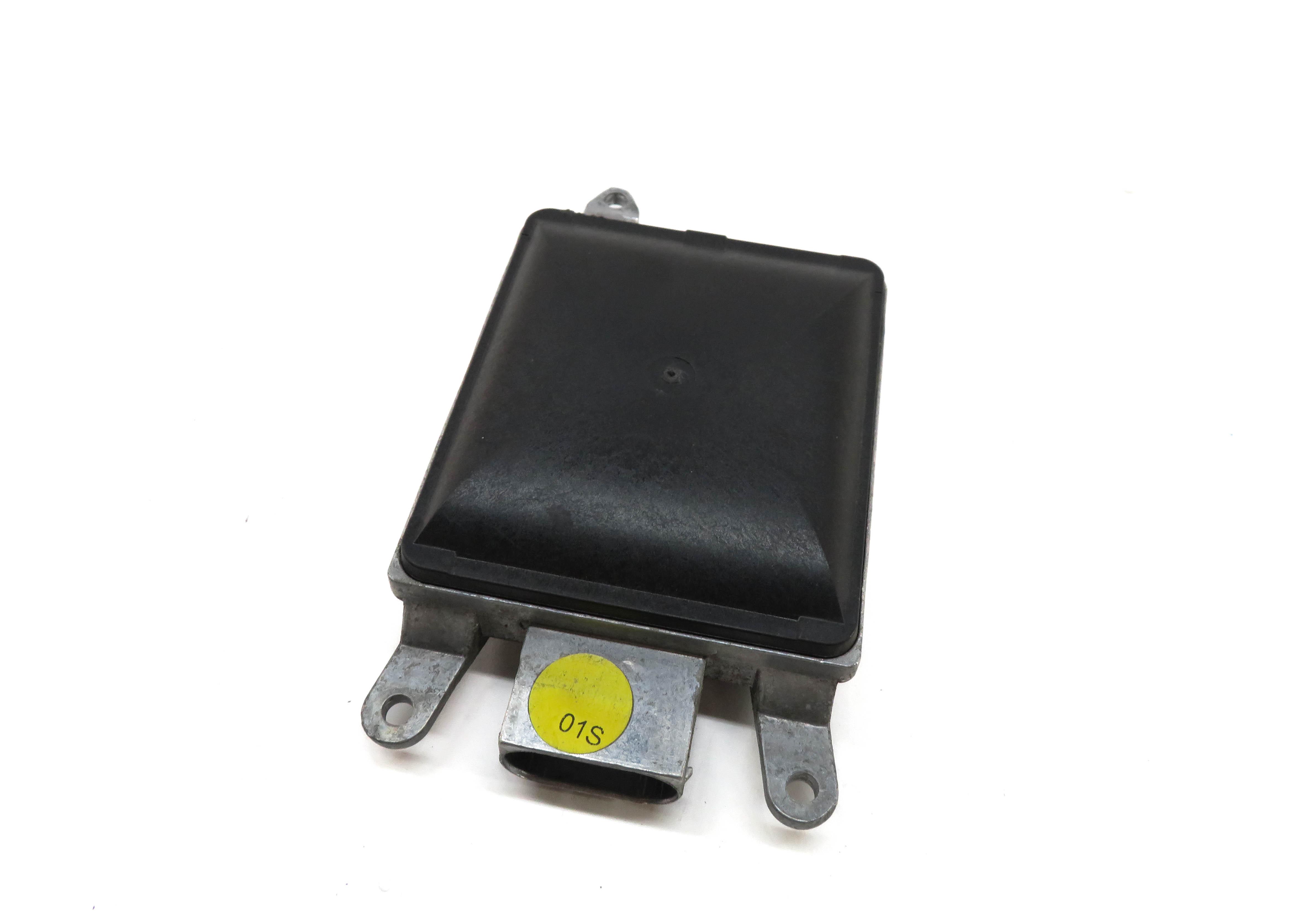 2012-2015 AUDI A7 S7 RS7 (C7 4G8) BLIND SPOT ALERT CONTROL MODULE (SLAVE) — exact item pictured