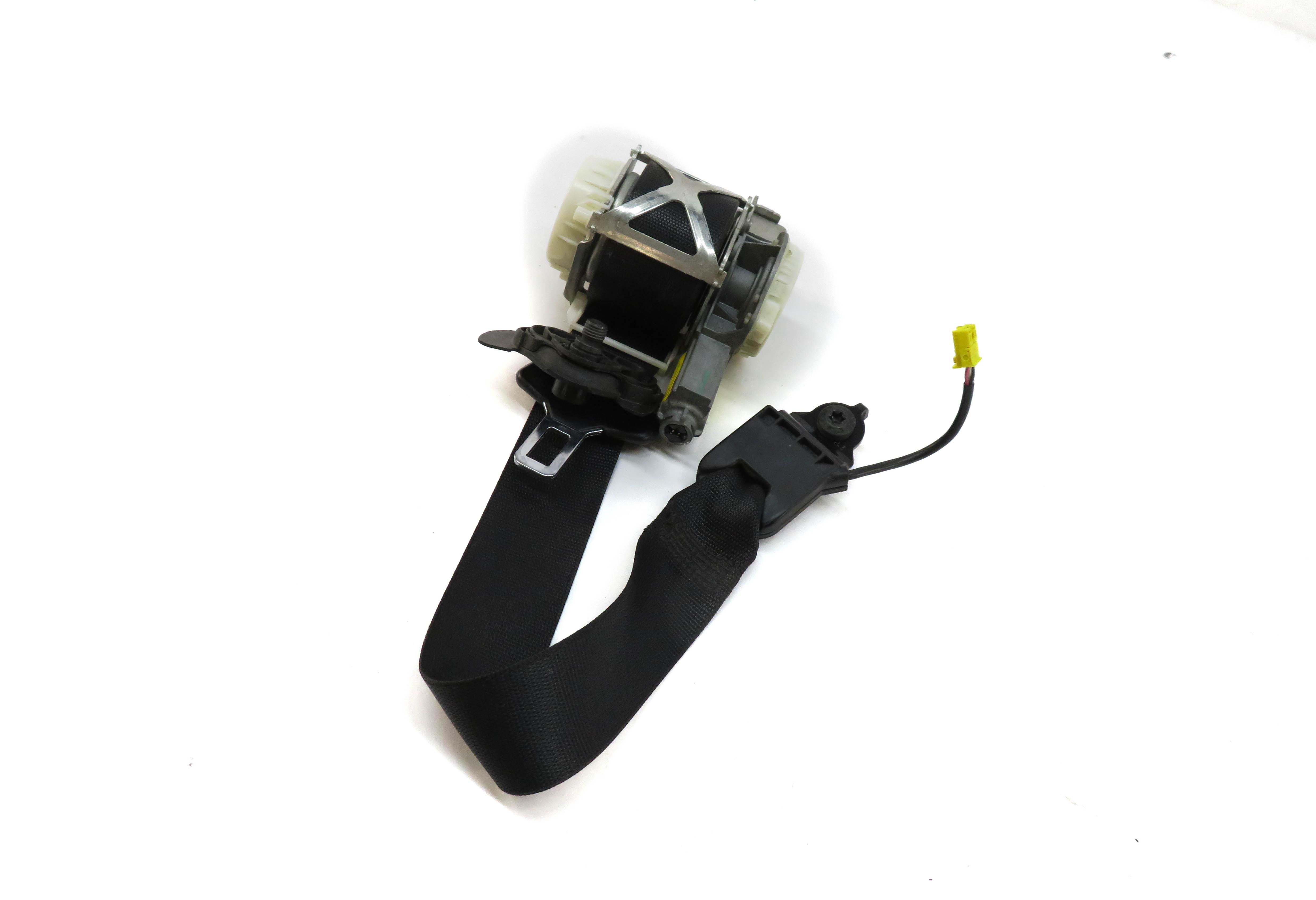 10-11 MERCEDES C-CLASS (W204) RIGHT FRONT PASSENGER SEATBELT RETRACTOR (BLACK) — exact item pictured