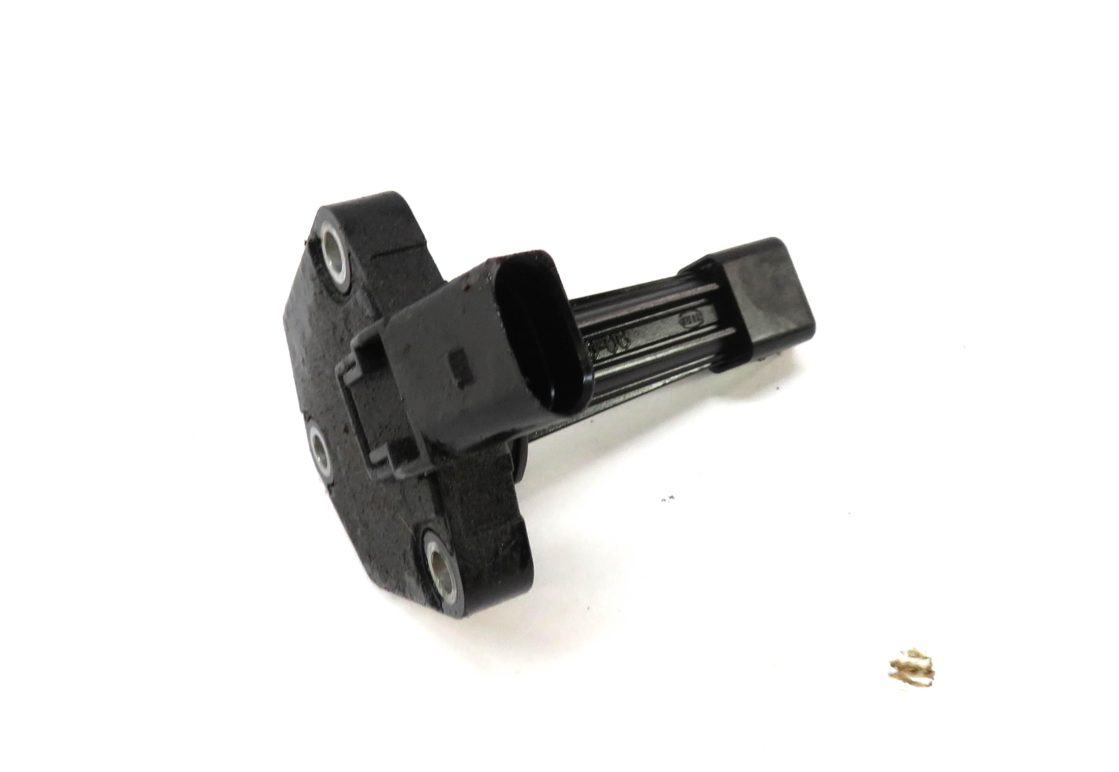 2010 AUDI A5 (B8 8T) 2.0L CAEB TURBO ENGINE OIL LEVEL SENSOR SENDER — exact item pictured