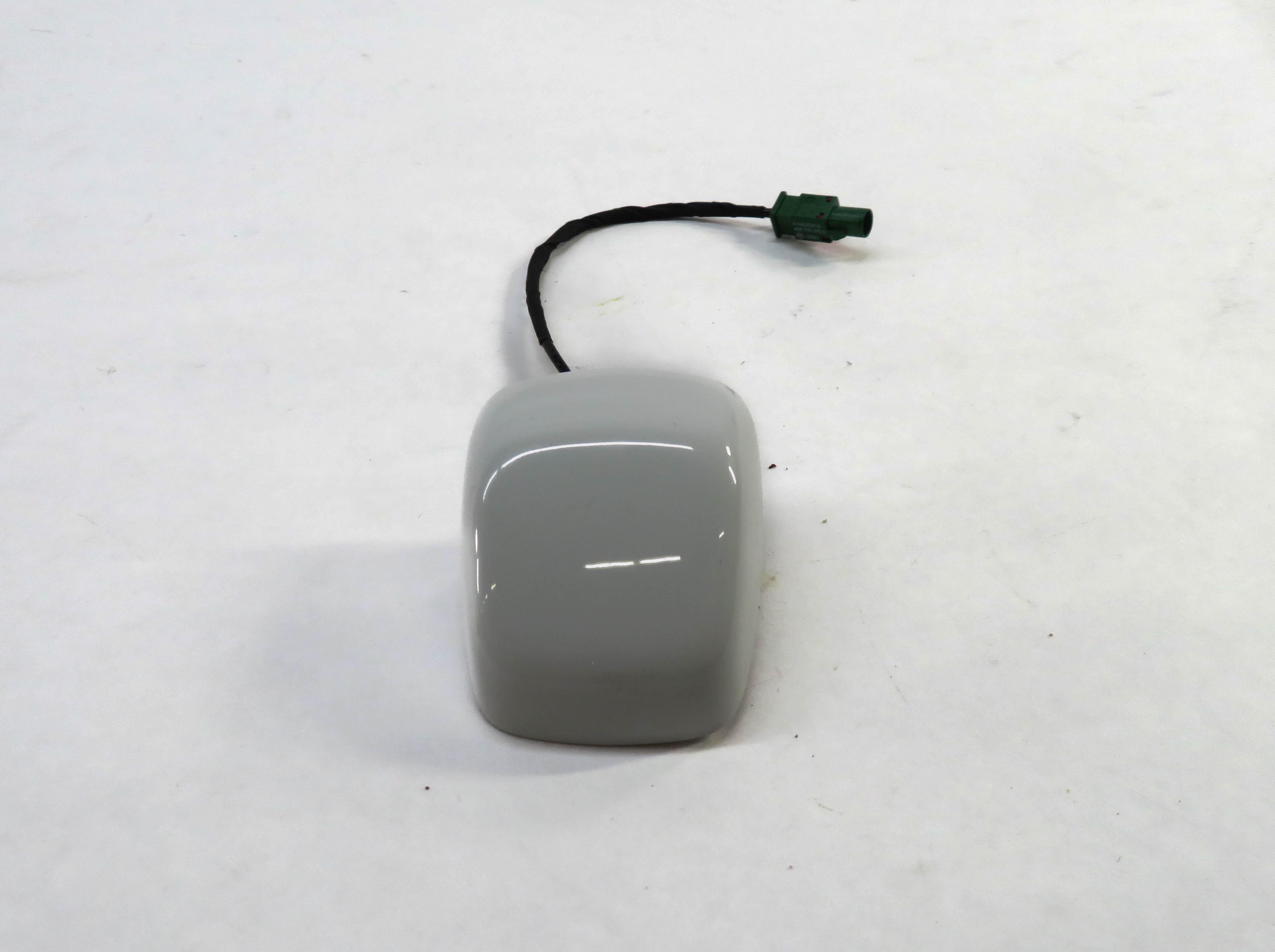 11-18 PORSCHE CAYENNE PANAMERA (958 970 G1) RADIO STEREO GPS ANTENNA (WHITE 0Q) — exact item pictured