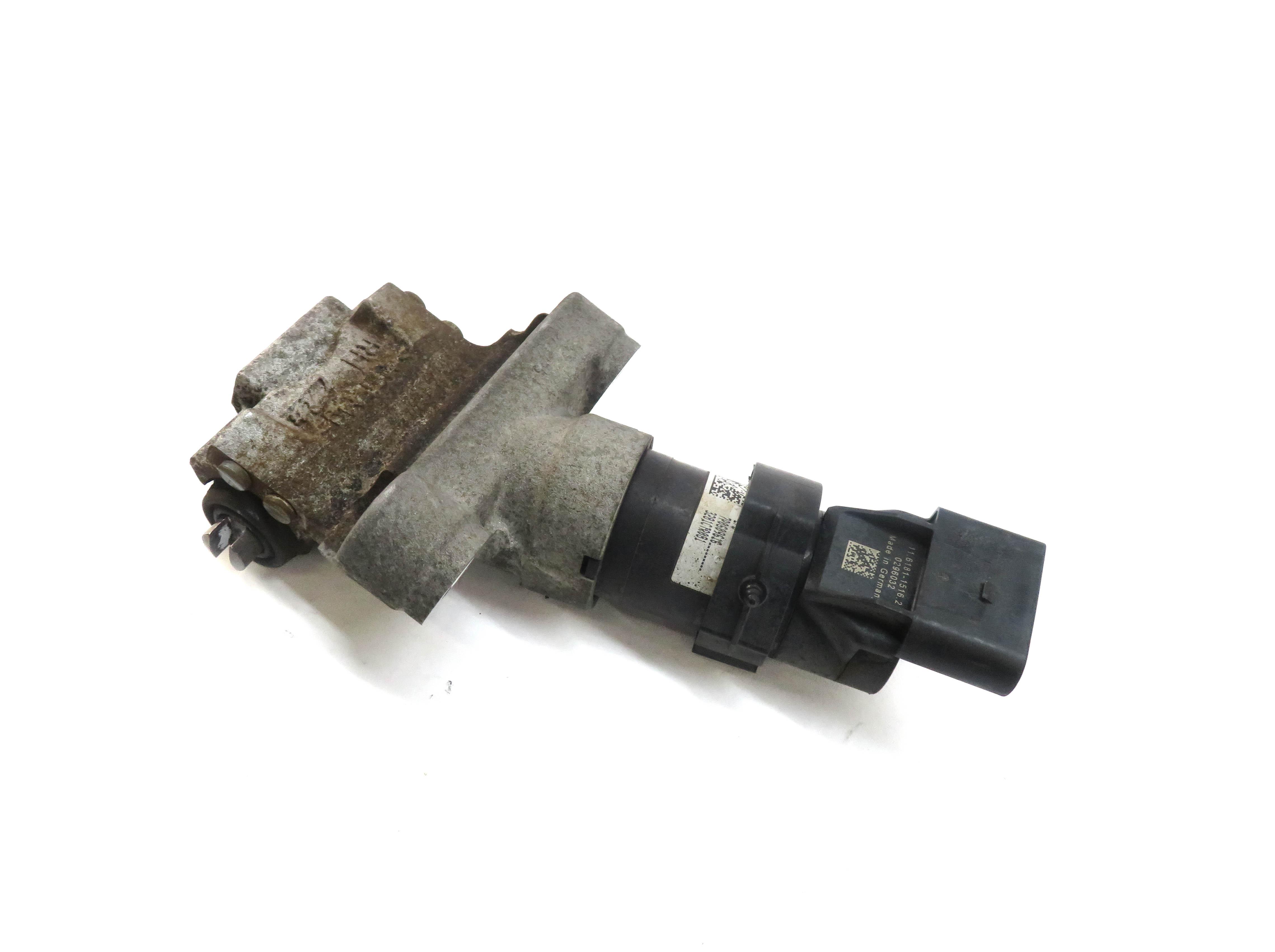 2012 PORSCHE CAYENNE (958) RIGHT PASSENGER REAR PARKING BRAKE ACTUATOR MOTOR — exact item pictured