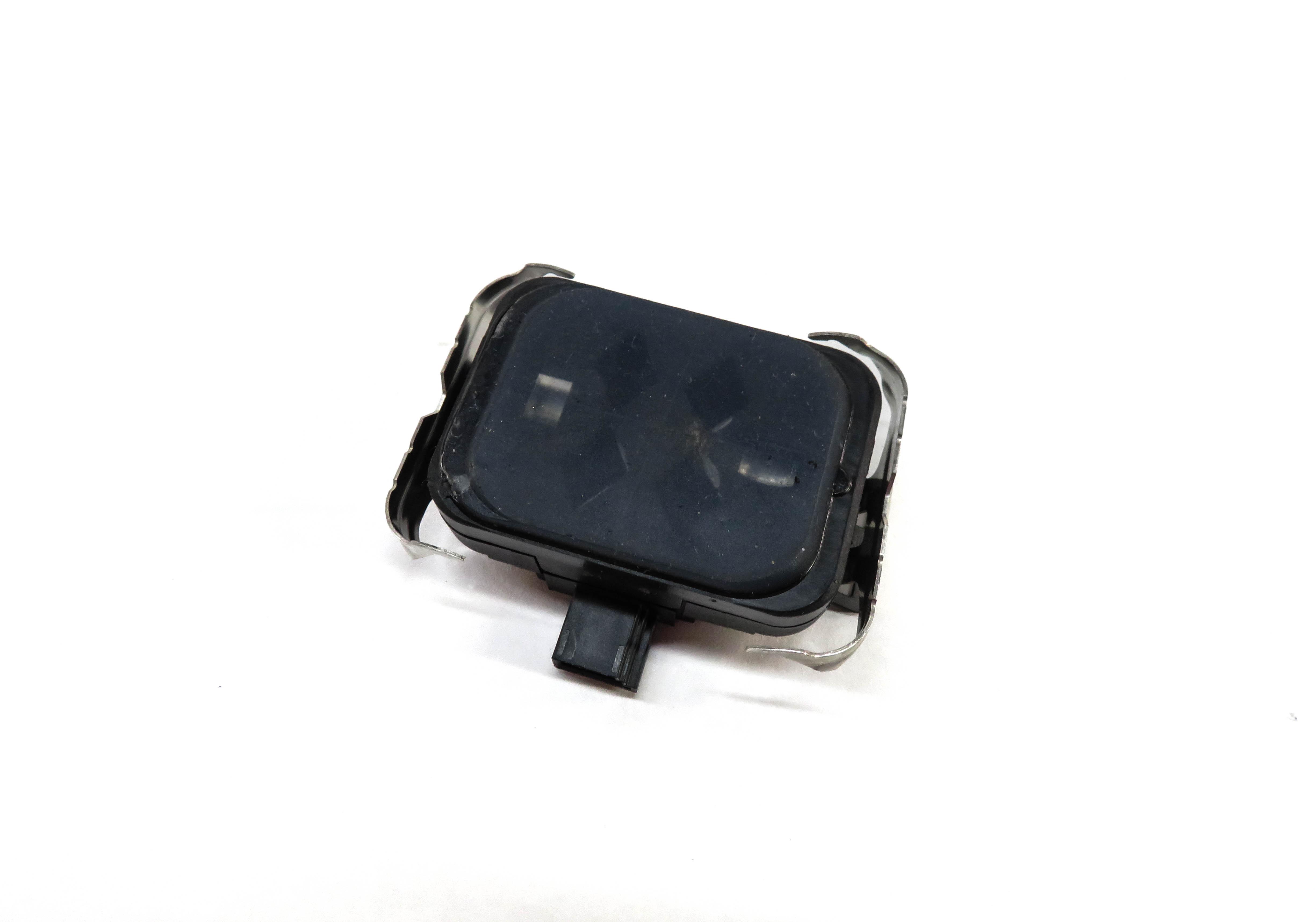 2010-2016 LR2 LR4 RANGE ROVER SPORT (L320 L322) WINDSHIELD WIPER RAIN SENSOR — exact item pictured