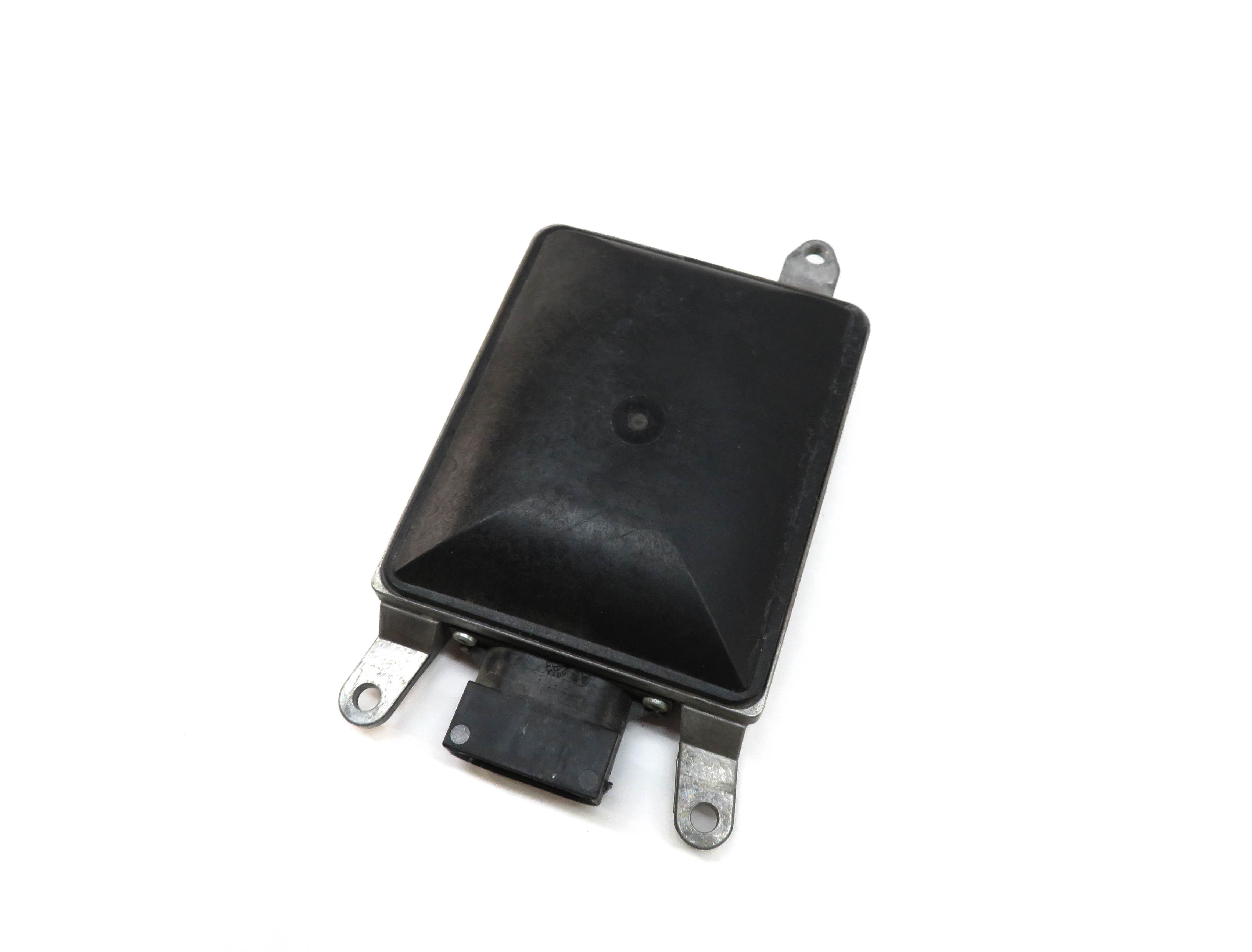 13-18 PORSCHE / AUDI - A4 A5 Q5 S4 S5 CAYENNE MACAN - BLIND SPOT MODULE (MASTER) — exact item pictured