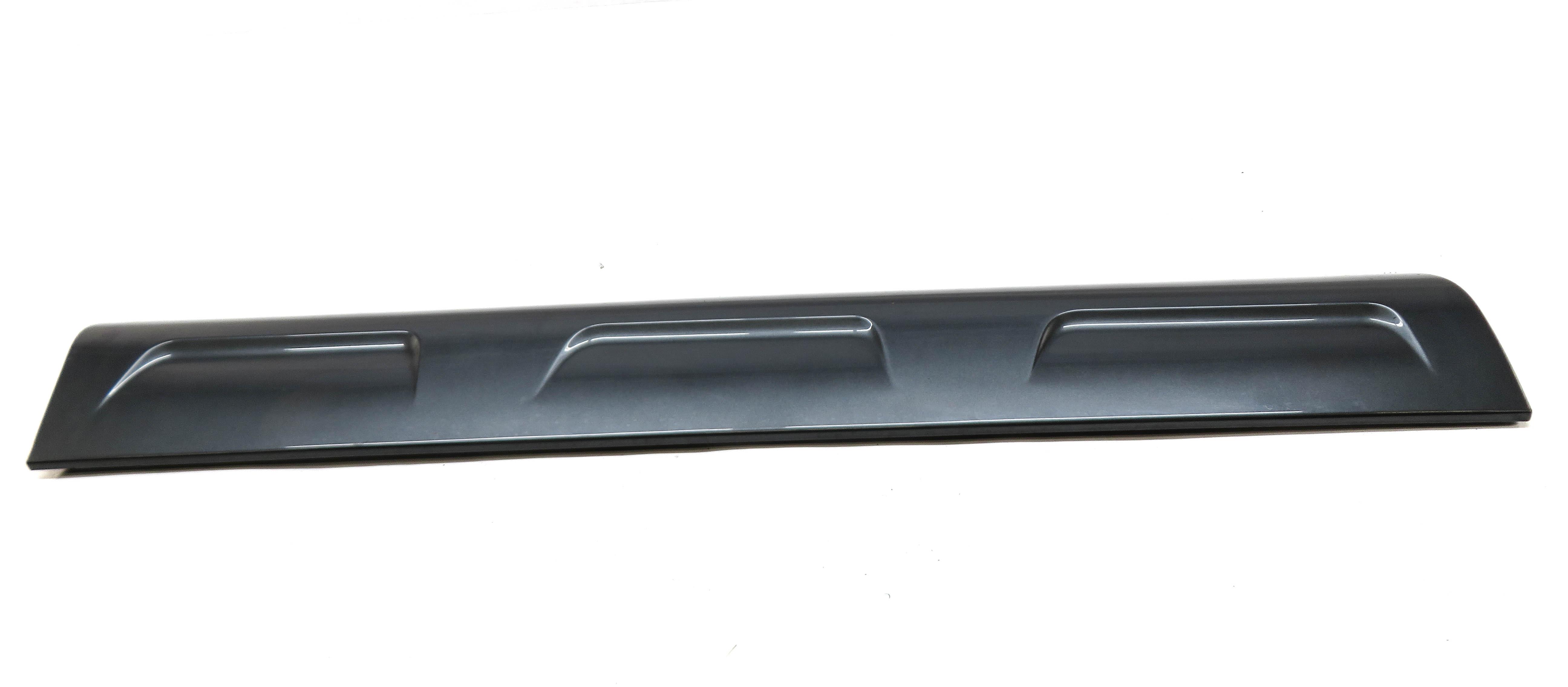 2015 AUDI Q7 (4L) LEFT FRONT DRIVER DOOR MOULDING RUNNER TRIM (DAYTONA GRAY) — exact item pictured