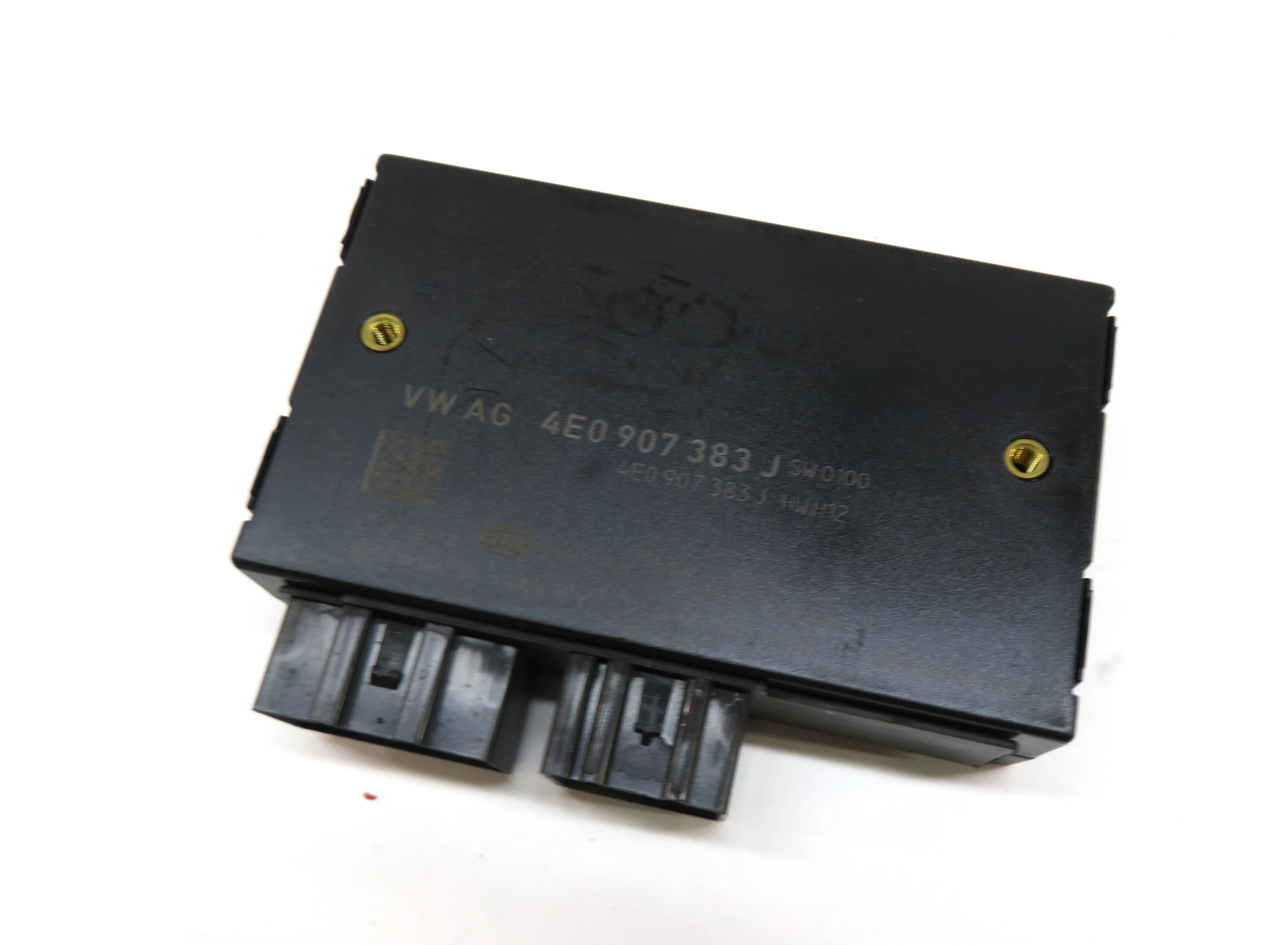 2007-2015 AUDI Q7 (4L) TRAILER HITCH TOW TOWING CONTROL MODULE — exact item pictured