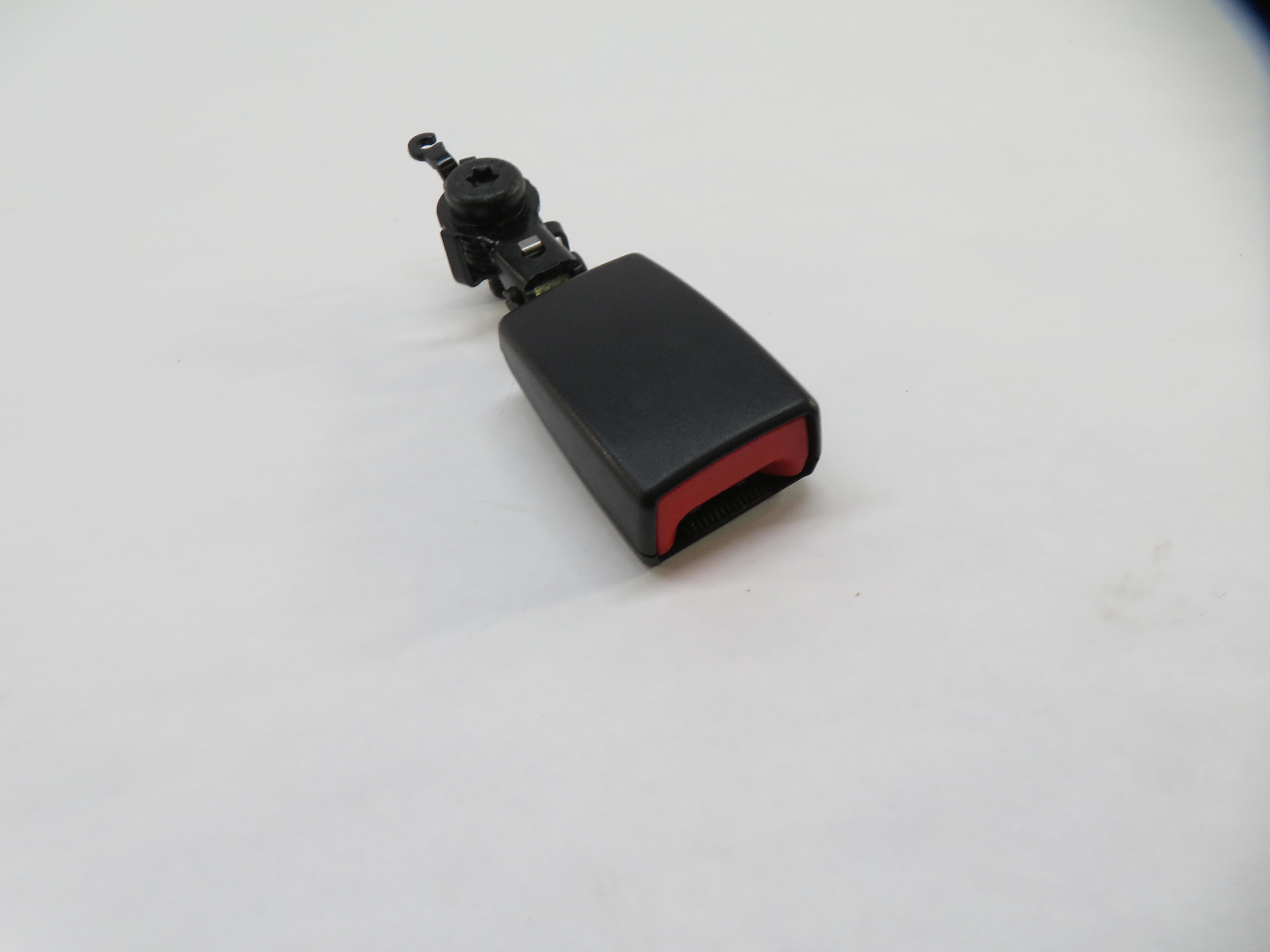 2012 RANGE ROVER SPORT (L320) REAR 2nd ROW SEAT RIGHT SEATBELT BUCKLE RECEIVER — exact item pictured
