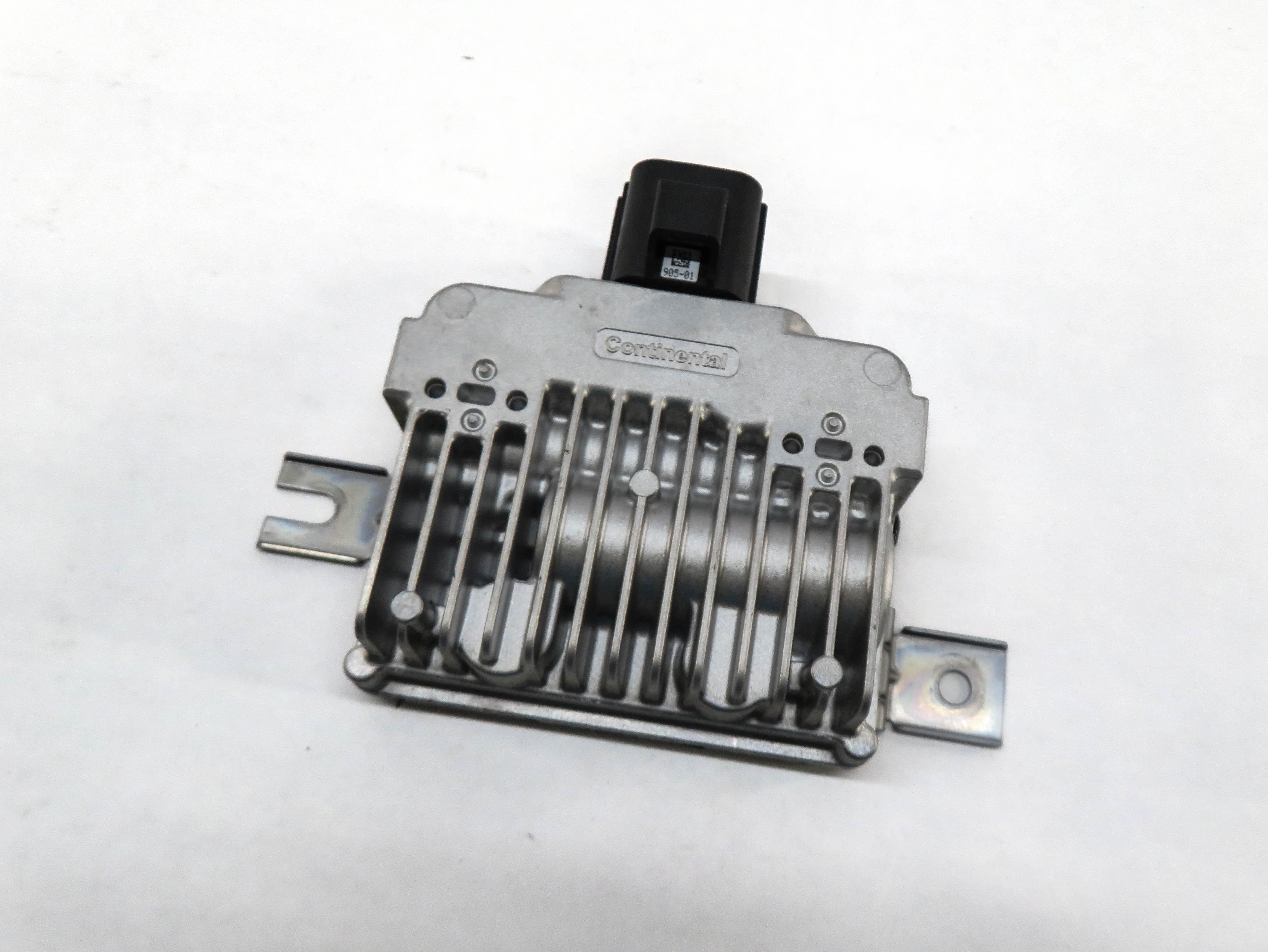 2010-2015 LR2 LR4 EVOQUE RANGE ROVER SPORT (L320 L538) FUEL PUMP CONTROL MODULE — exact item pictured
