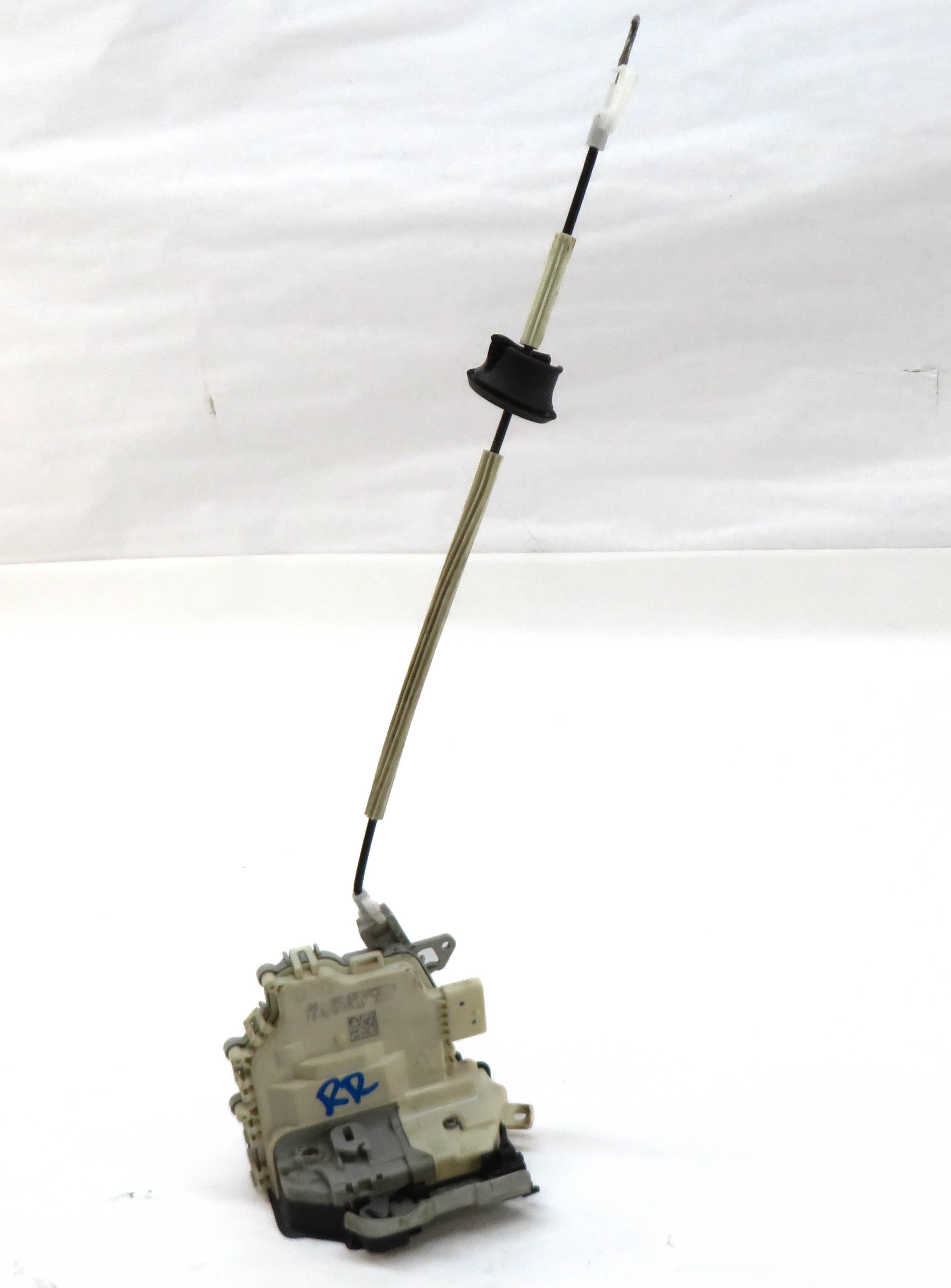 10-18 AUDI A3 A4 A8 Q3 Q5 S3 S4 SQ5 S8 (B8 D4 4H 8K 8R 8V) RIGHT REAR DOOR LATCH — exact item pictured