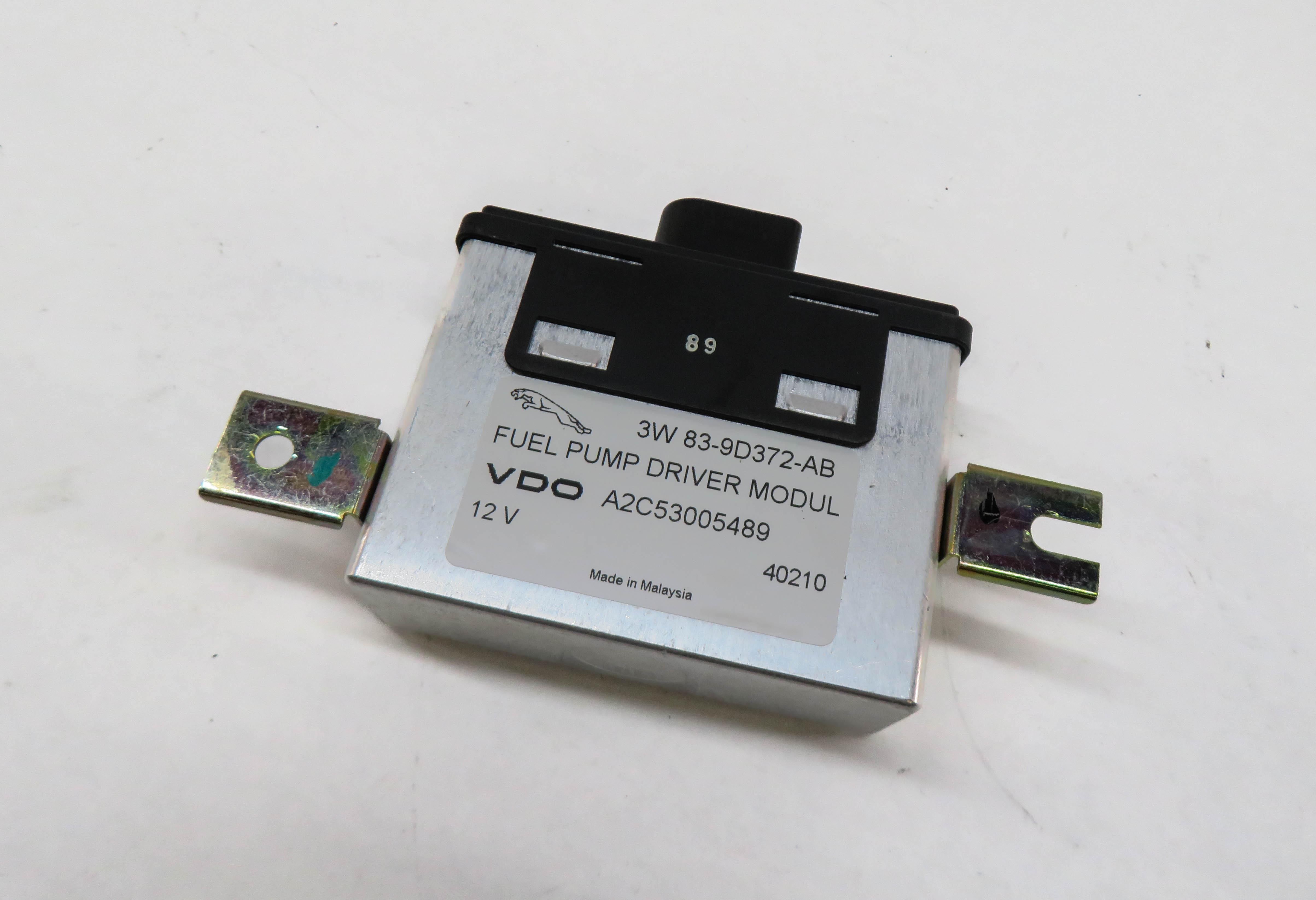 06-09 RANGE ROVER SPORT (L320 L322) 4.2L SUPERCHARGED - FUEL PUMP CONTROL MODULE — exact item pictured