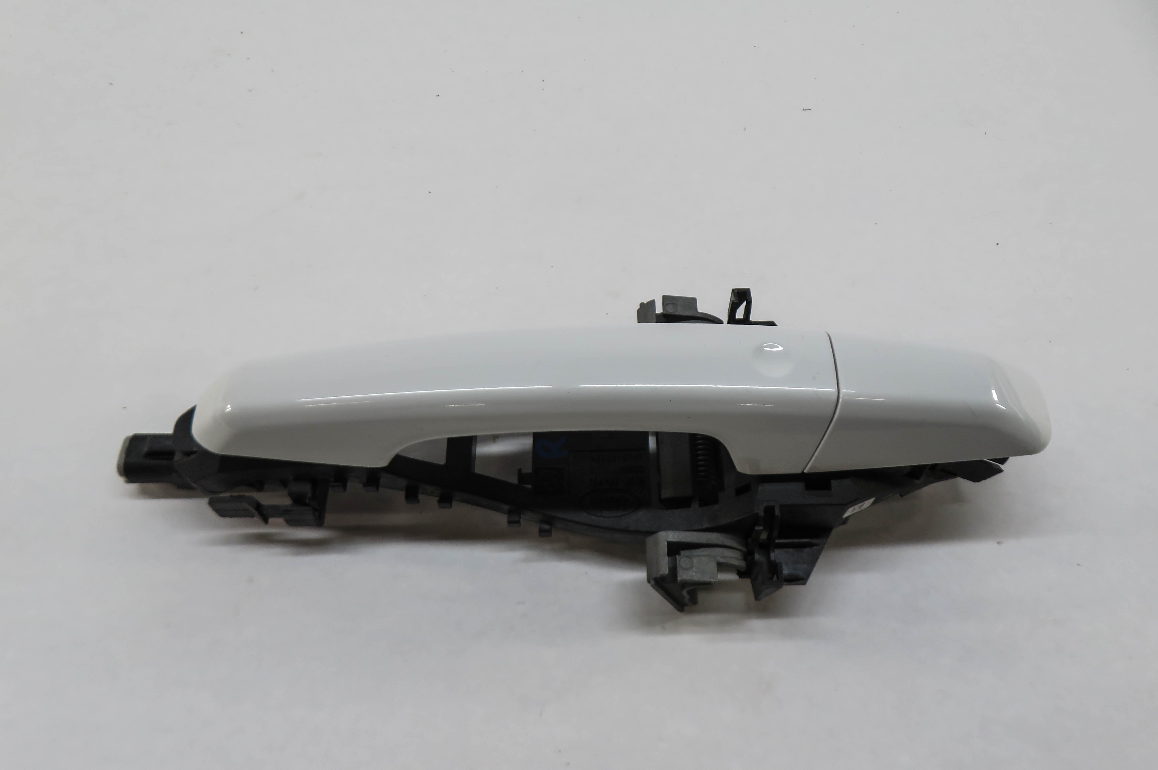 12-17 RANGE ROVER SPORT EVOQUE (L405 L494) RIGHT FRONT PASSIVE DOOR HANDLE WHITE — exact item pictured