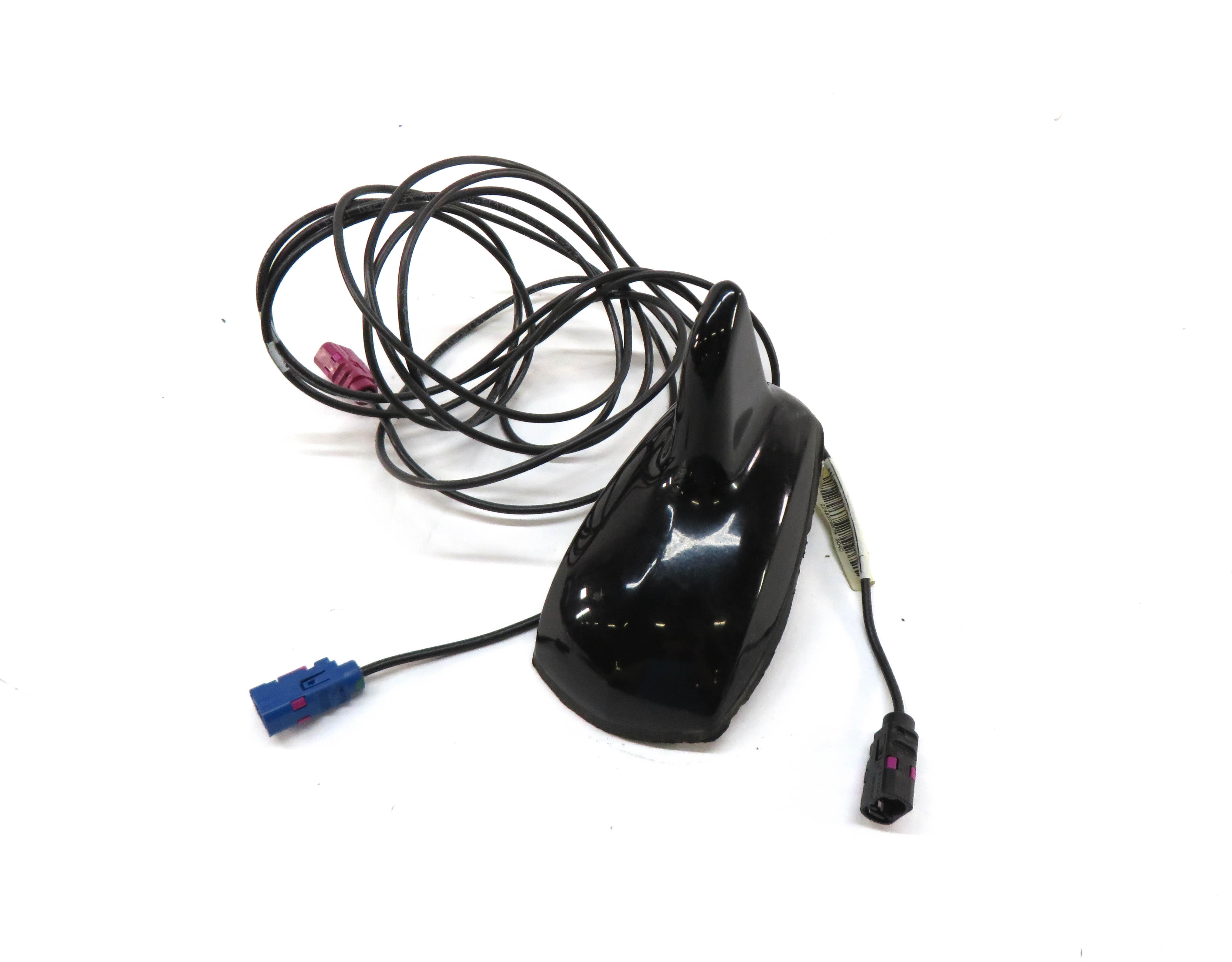 2013 MERCEDES C250 (W204) RADIO STEREO ANTENNA MODULE (TENORITE GRAY 755U) — exact item pictured