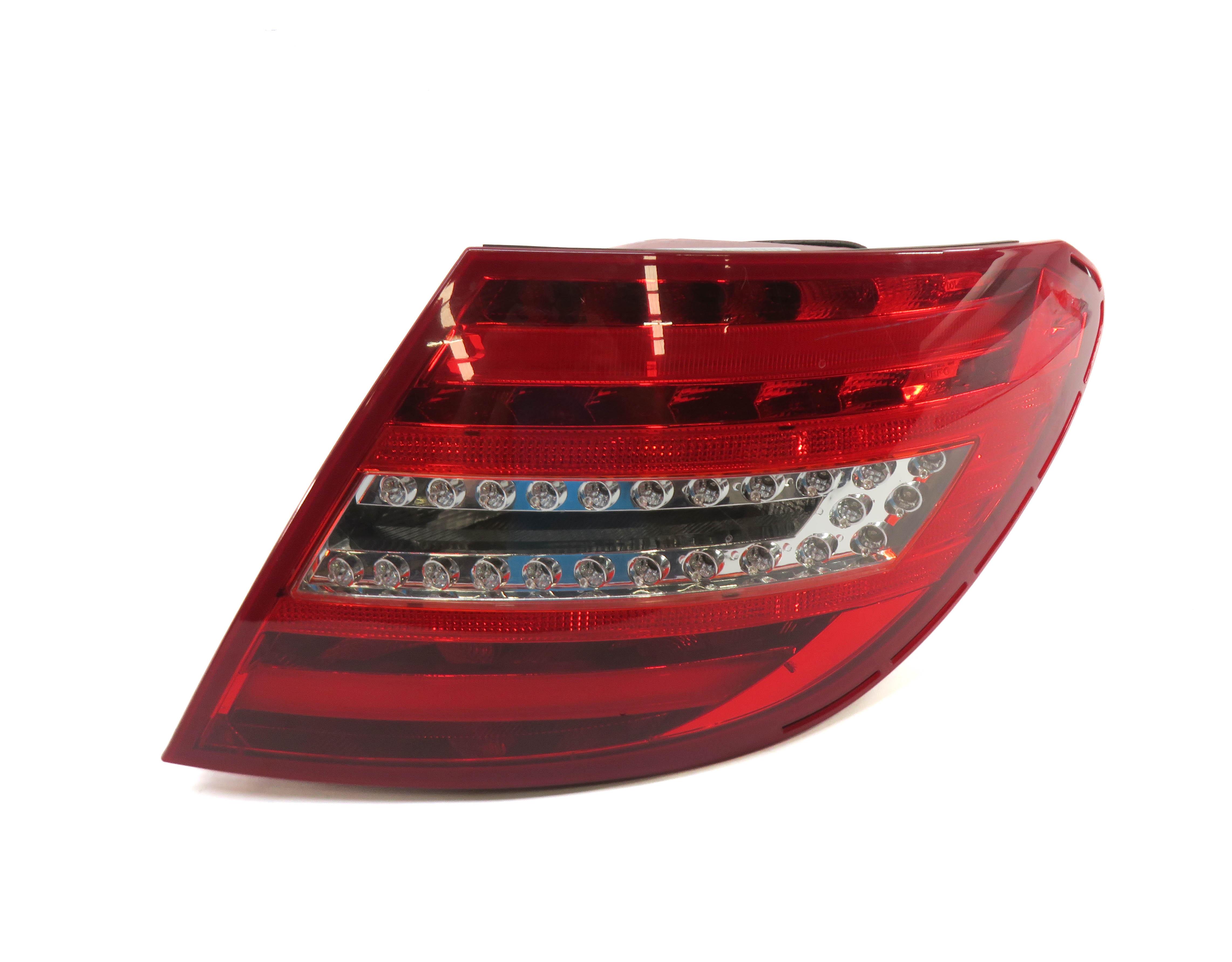 12-15 MERCEDES C250 C300 C350 (W204) RIGHT PASSENGER TAILLIGHT BRAKE LIGHT LAMP — exact item pictured