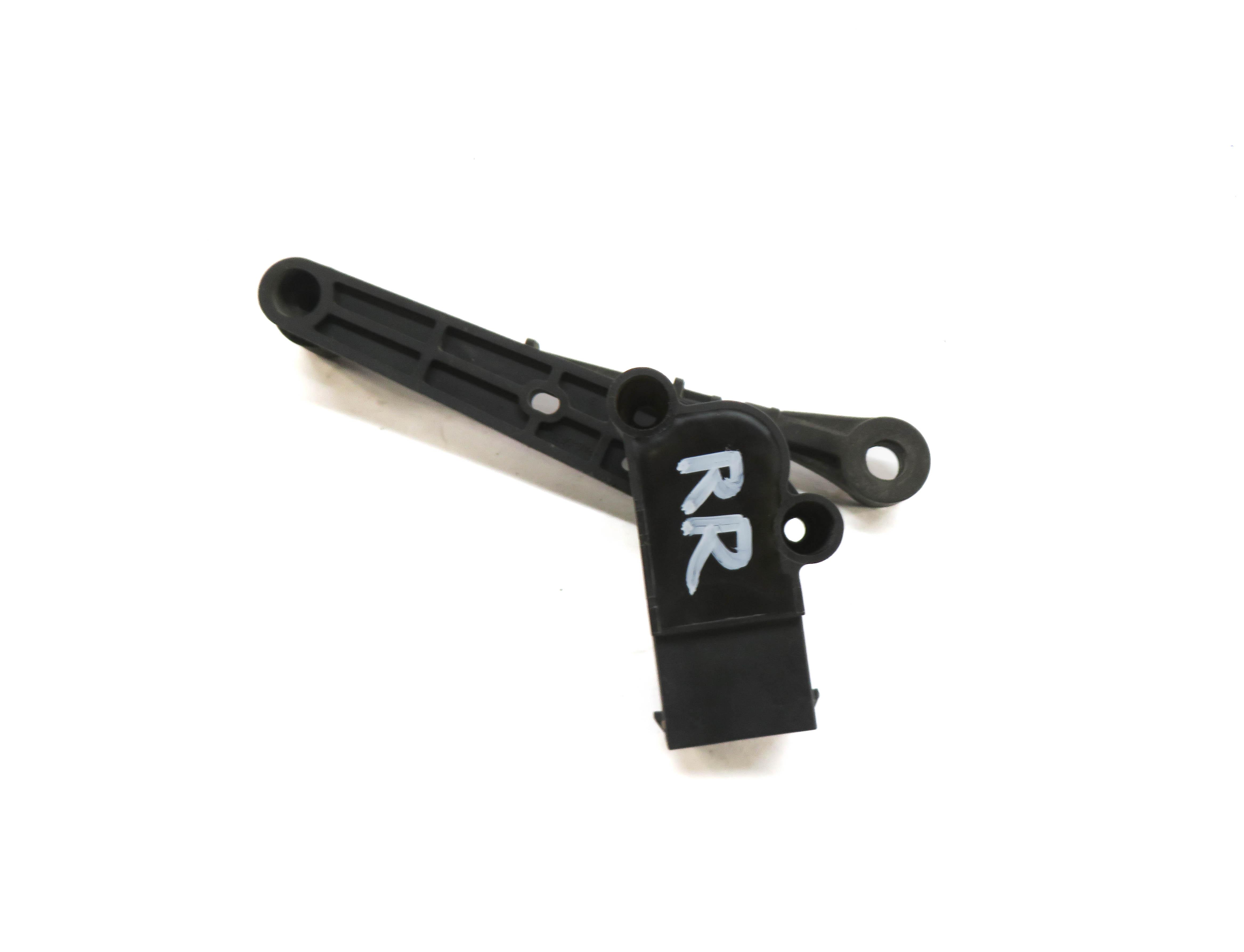 2010 LAND ROVER LR4 RIGHT PASSENGER REAR SUSPENSION HEIGHT LEVEL SENSOR — exact item pictured