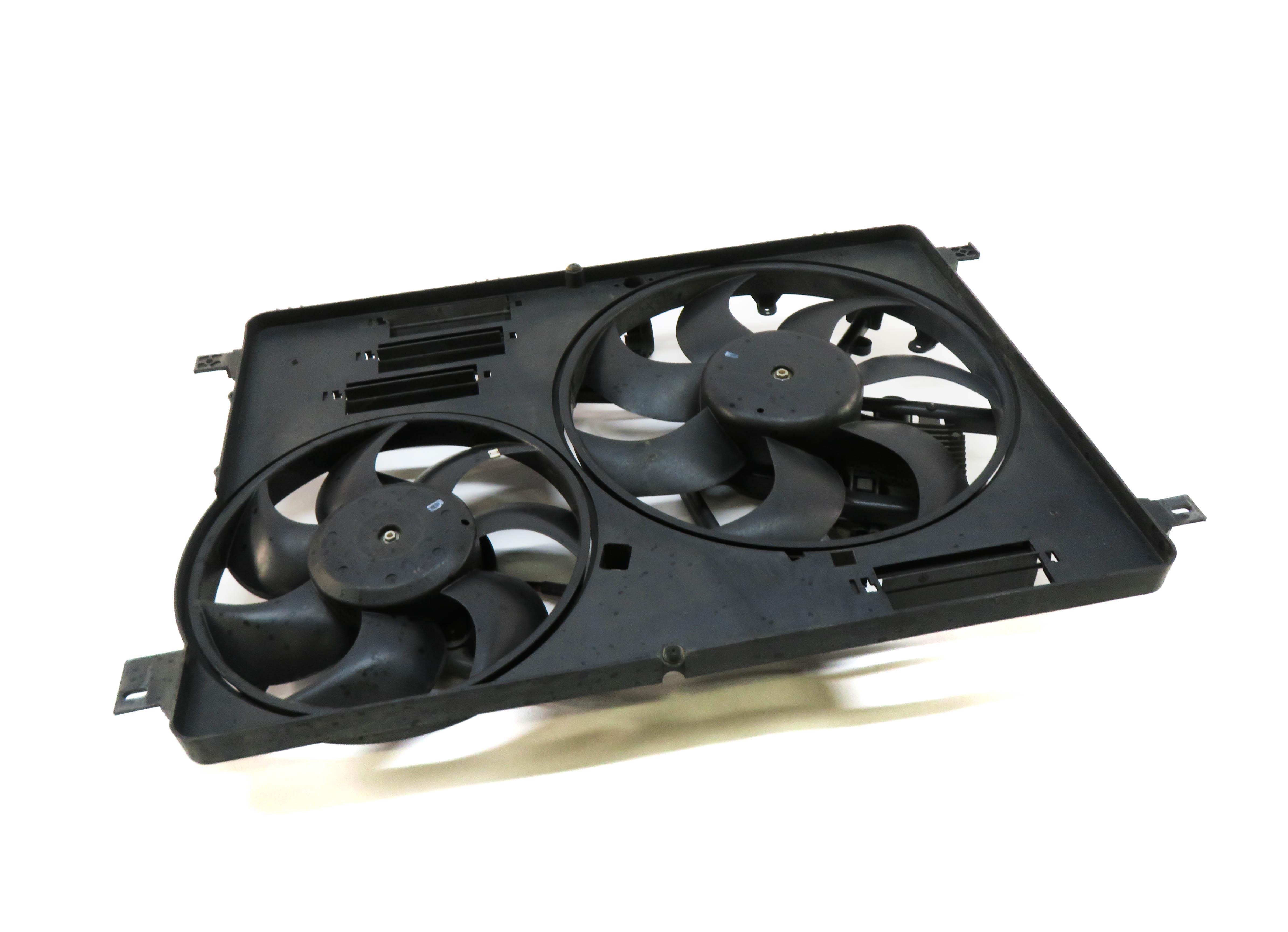 12-17 LR2 DISCOVERY SPORT RANGE ROVER EVOQUE (L538 L550) RADIATOR COOLING FAN — exact item pictured