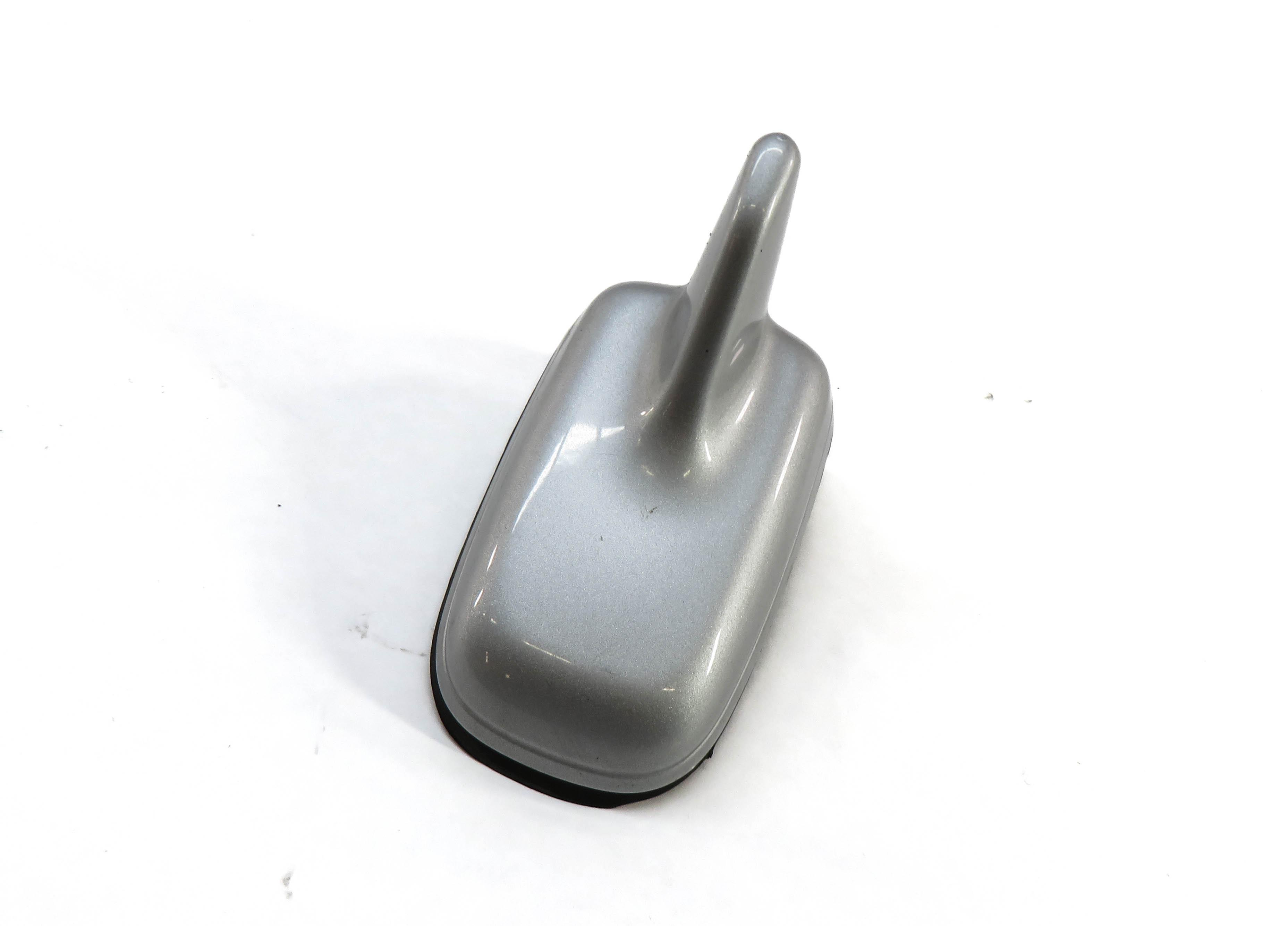 12-17 AUDI A6 A7 Q3 RS5 TT (C7 4G8 8U B8 8T MK2) RADIO STEREO ANTENNA (SILVER) — exact item pictured