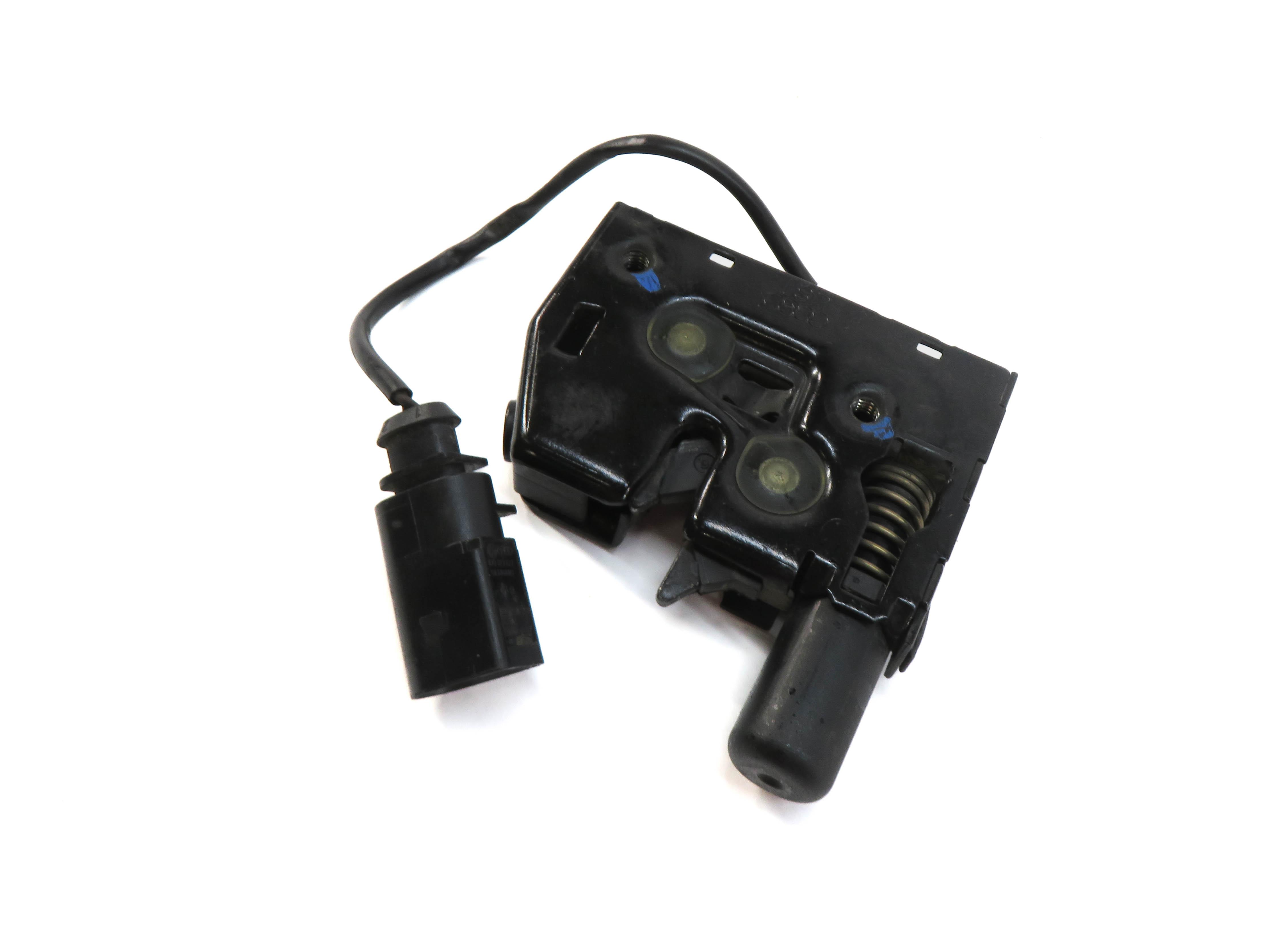 2013 AUDI A6 (C7) LEFT FRONT DRIVER LOWER HOOD LOCK LATCH STRIKER SPRING — exact item pictured