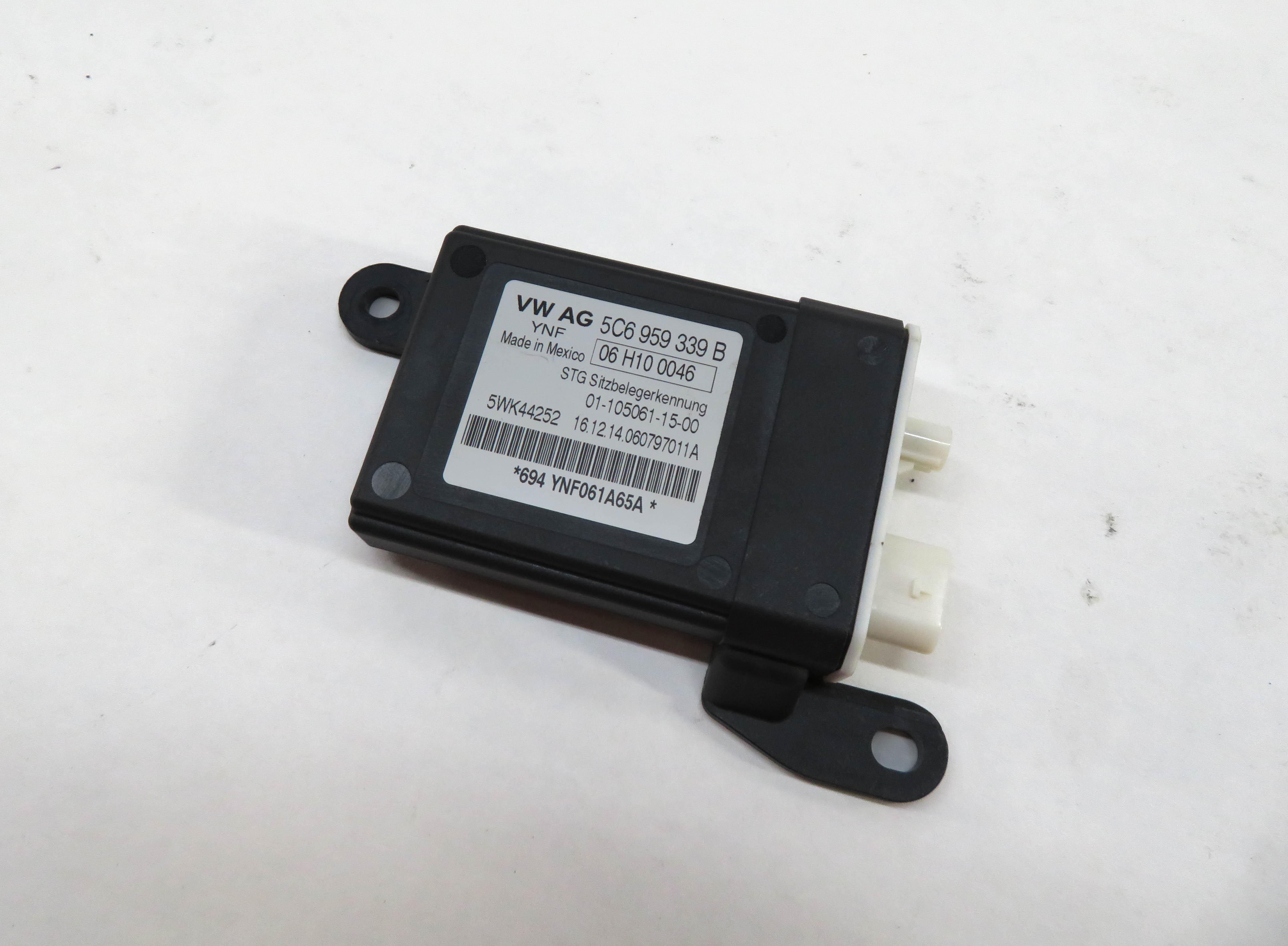 2013 AUDI A6 (C7) RIGHT FRONT PASSENGER SEAT OCCUPANCY WEIGHT SENSOR — exact item pictured