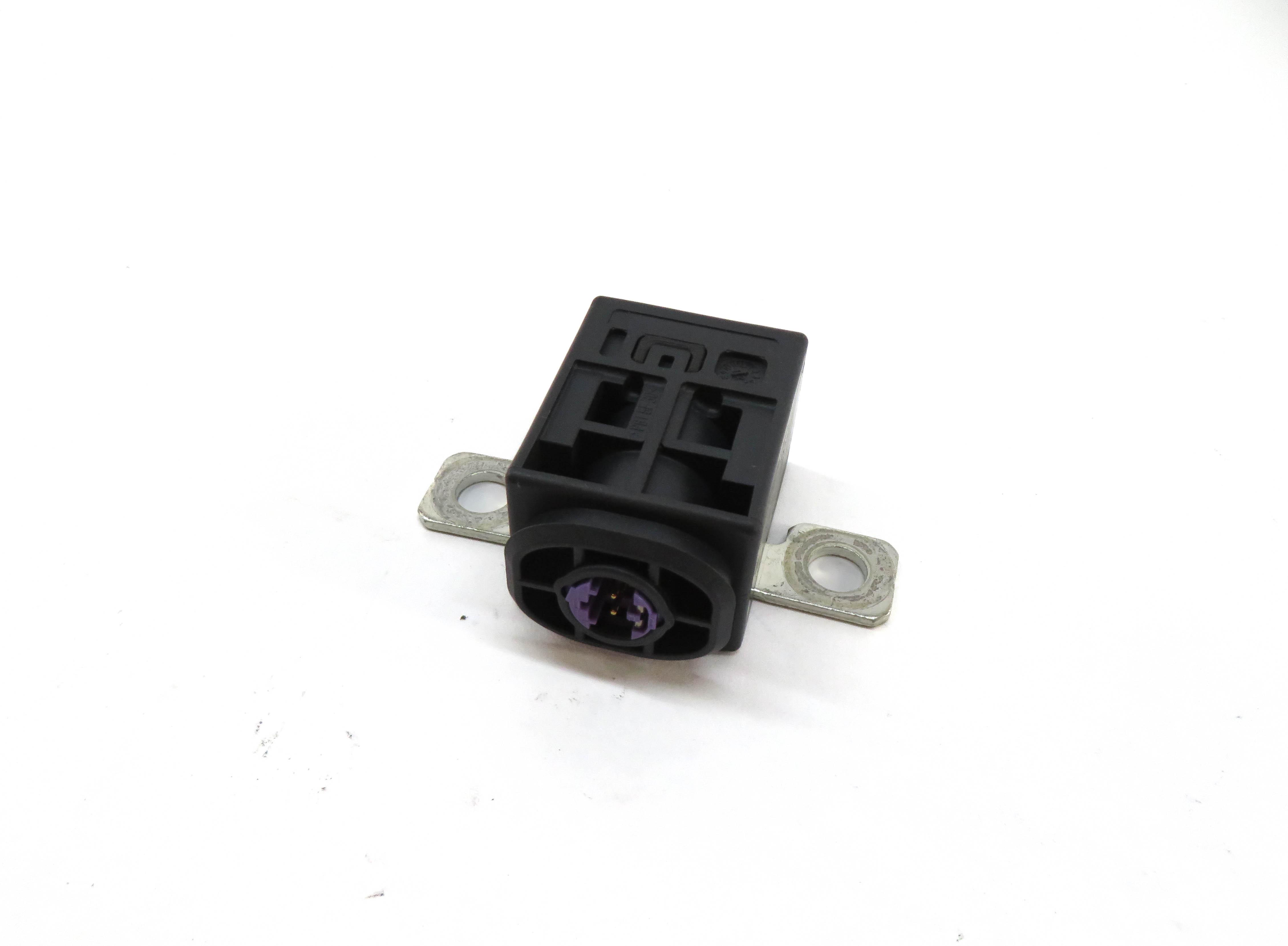 2013 AUDI A6 (C7) BATTERY OVERLOAD PROTECTION SWITCH MODULE CIRCUIT — exact item pictured