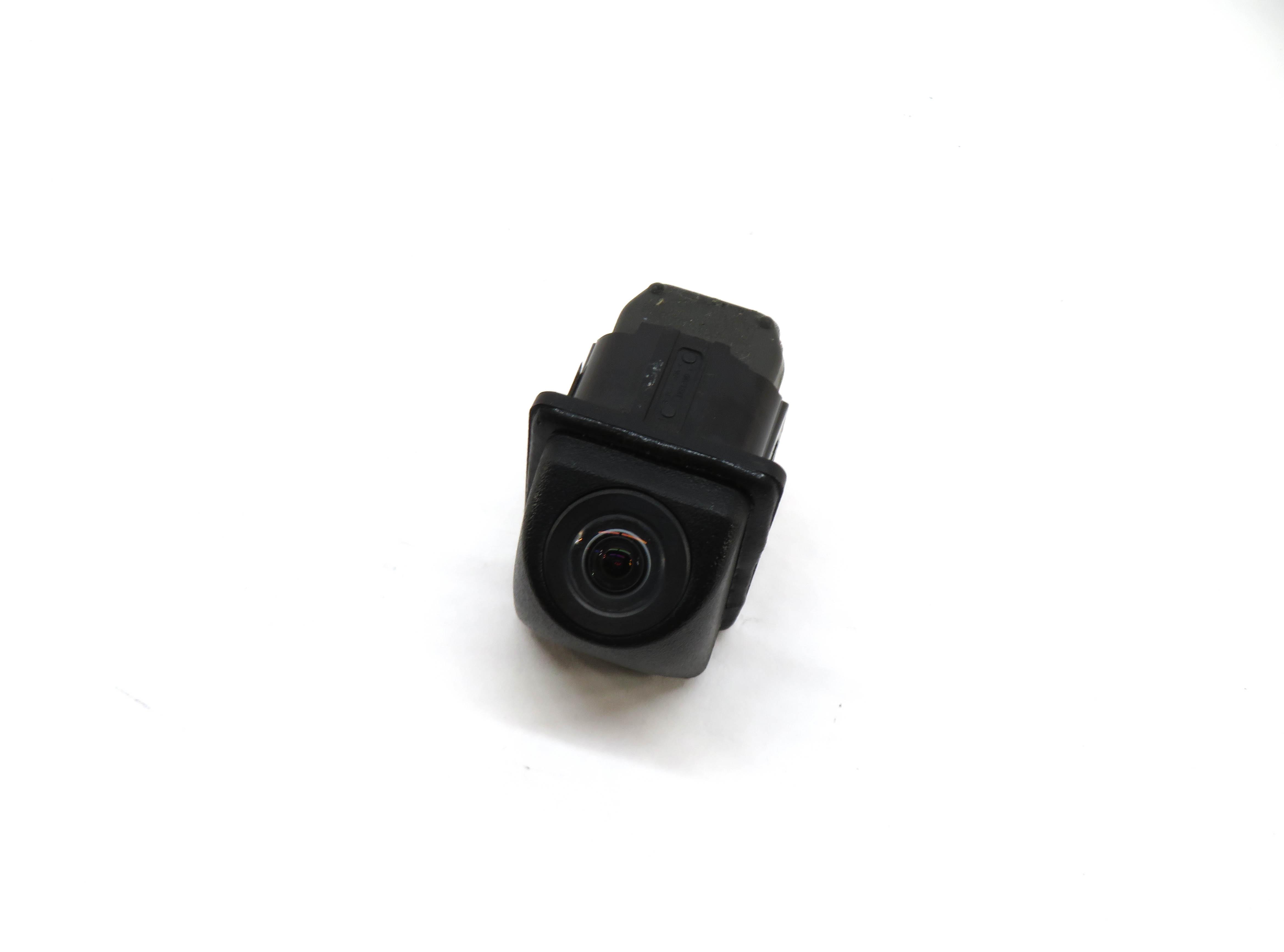 09-18 BMW 2 3 4 5 7 M5 X3 X5 X6 (F01 F07 F10 F15 F16 F30 F32) REARVIEW CAMERA — exact item pictured