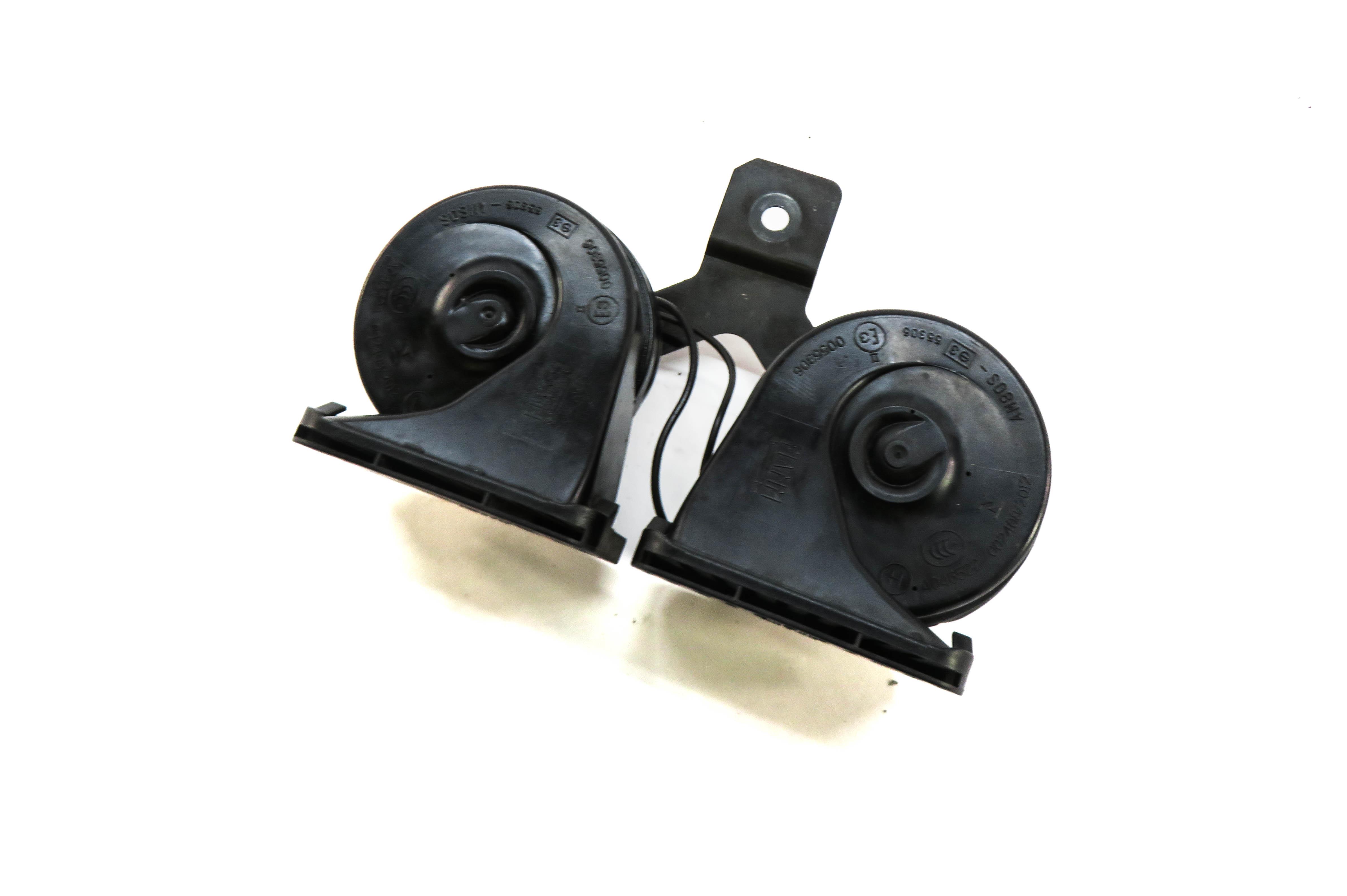 12-19 RANGE ROVER EVOQUE DISCOVERY SPORT (L538 L550) HIGH & LOW TONE HORN SET — exact item pictured