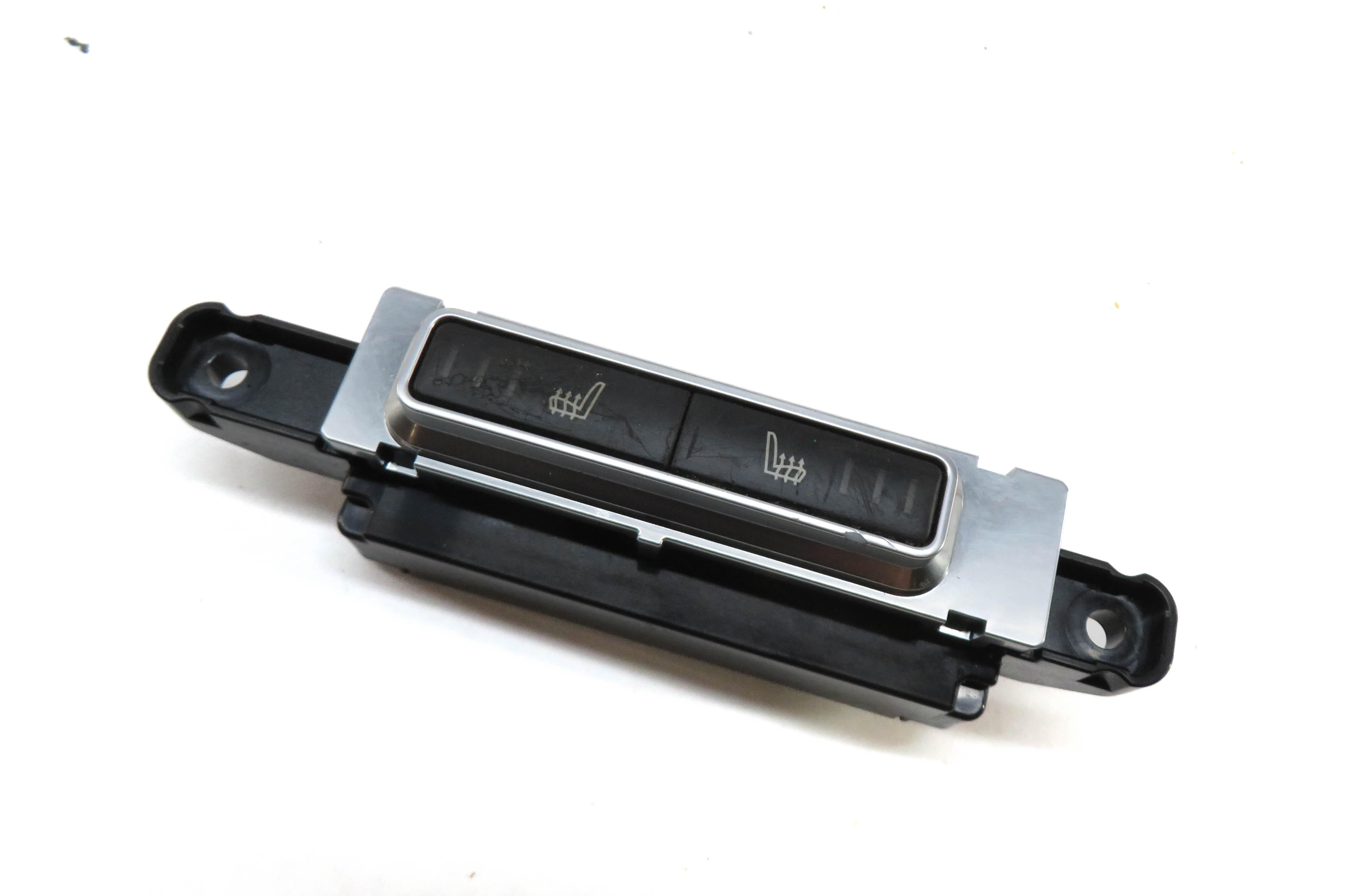 2015 RANGE ROVER EVOQUE (L538) REAR HEATED SEAT SEAT HEATER SWITCH BUTTON PANEL — exact item pictured